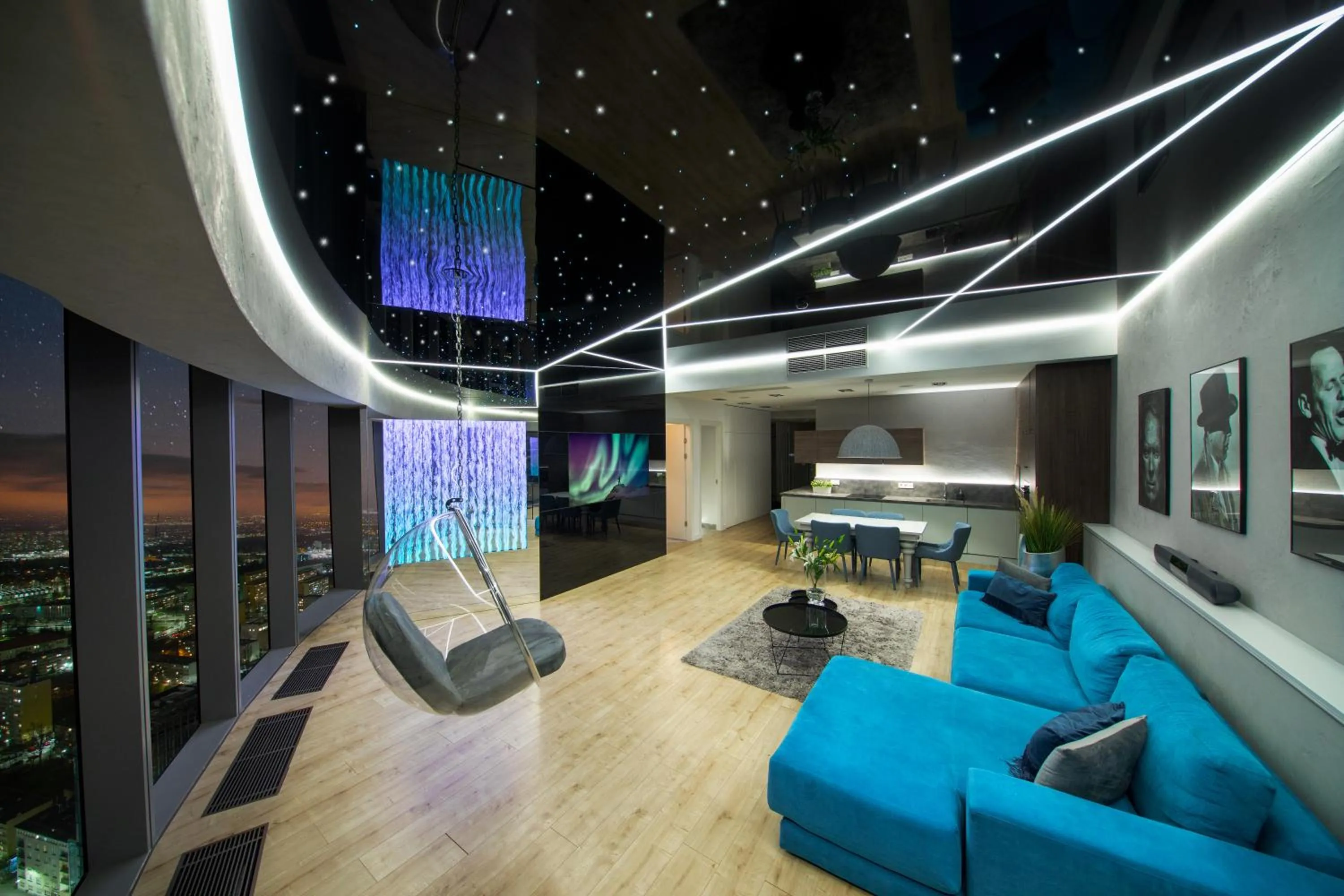 TV and multimedia in Apartamenty Sky Tower z Jakuzzi Przy Oknie by BQQK