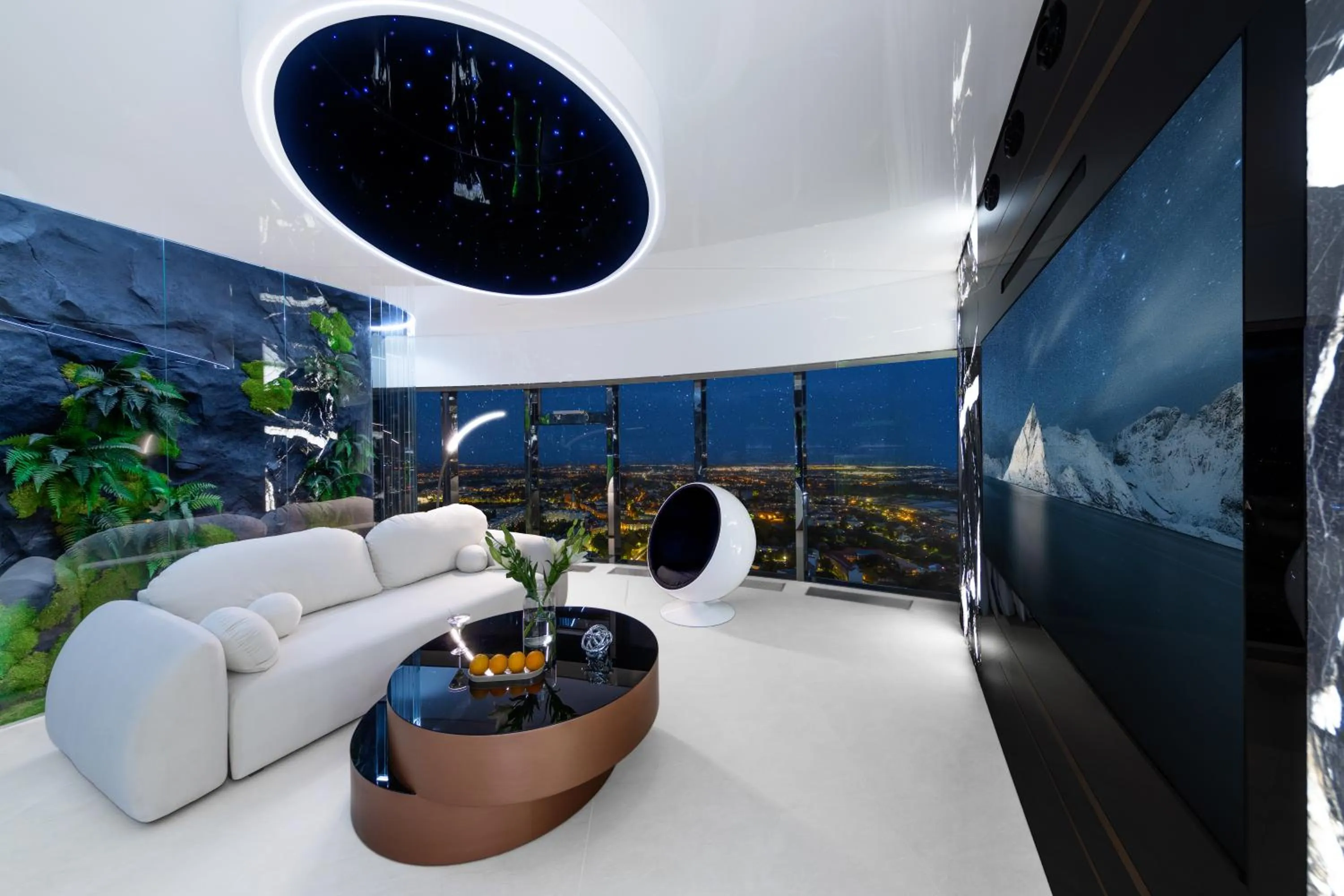 TV and multimedia in Apartamenty Sky Tower z Jakuzzi Przy Oknie by BQQK