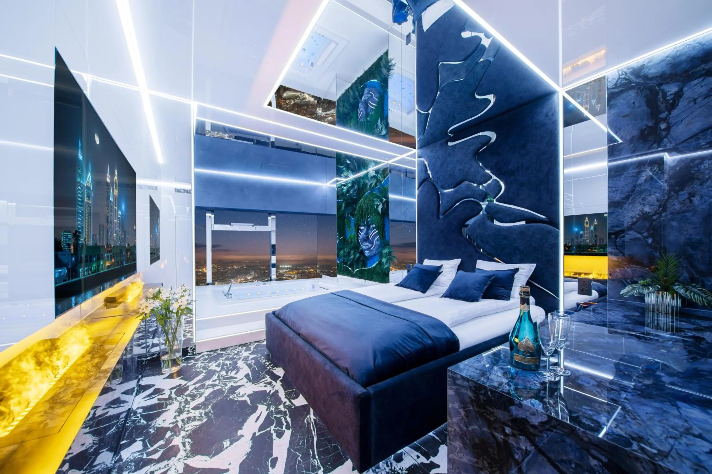 Bed in Apartamenty Sky Tower z Jakuzzi Przy Oknie by BQQK