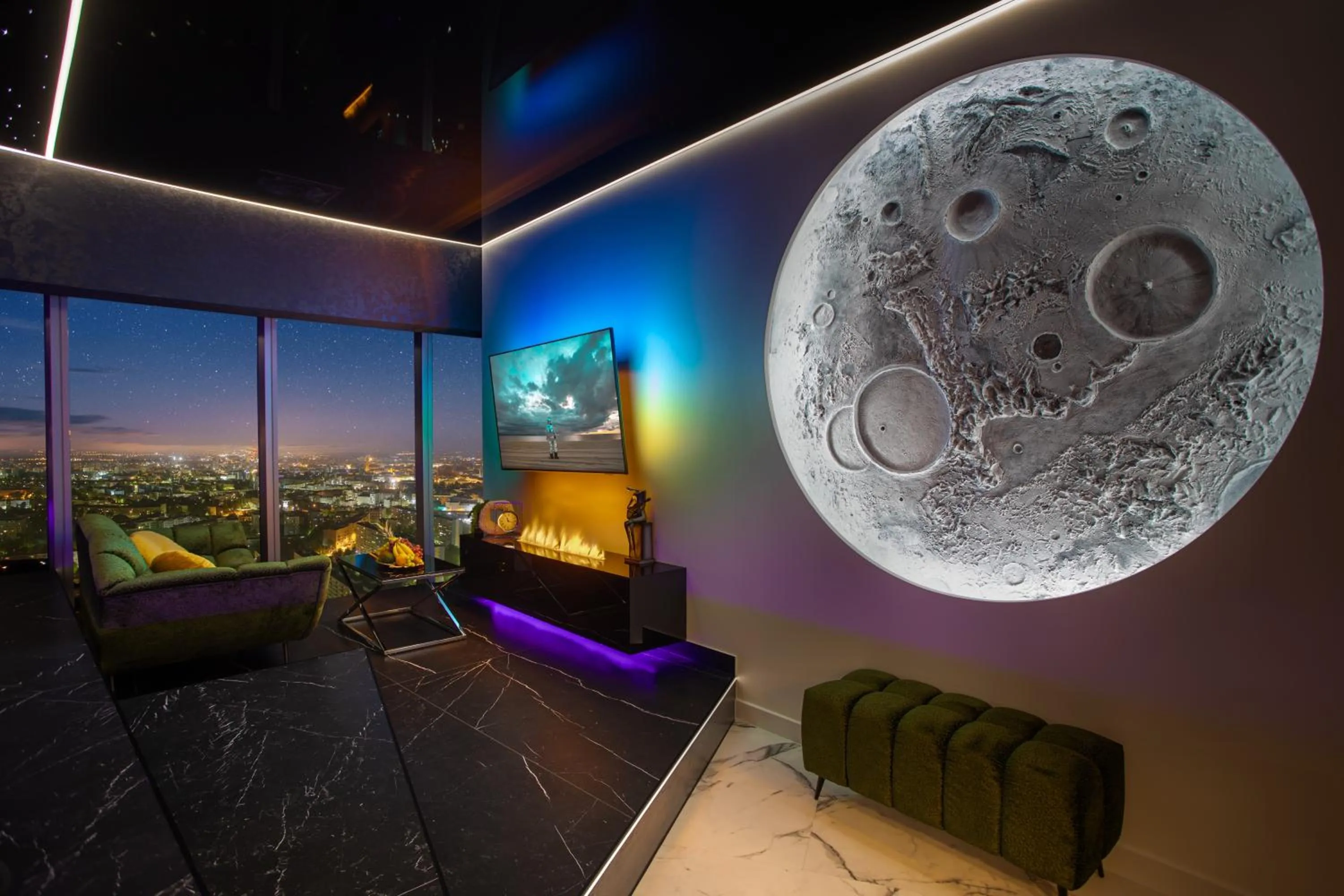 Night in Apartamenty Sky Tower z Jakuzzi Przy Oknie by BQQK