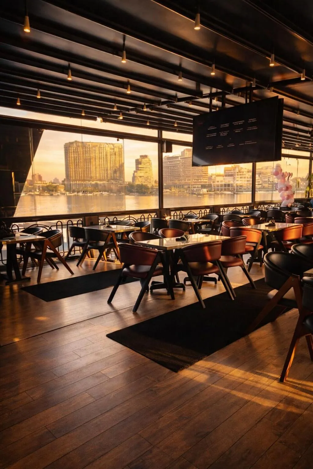 Restaurant/places to eat in YOU Nile View Hotel