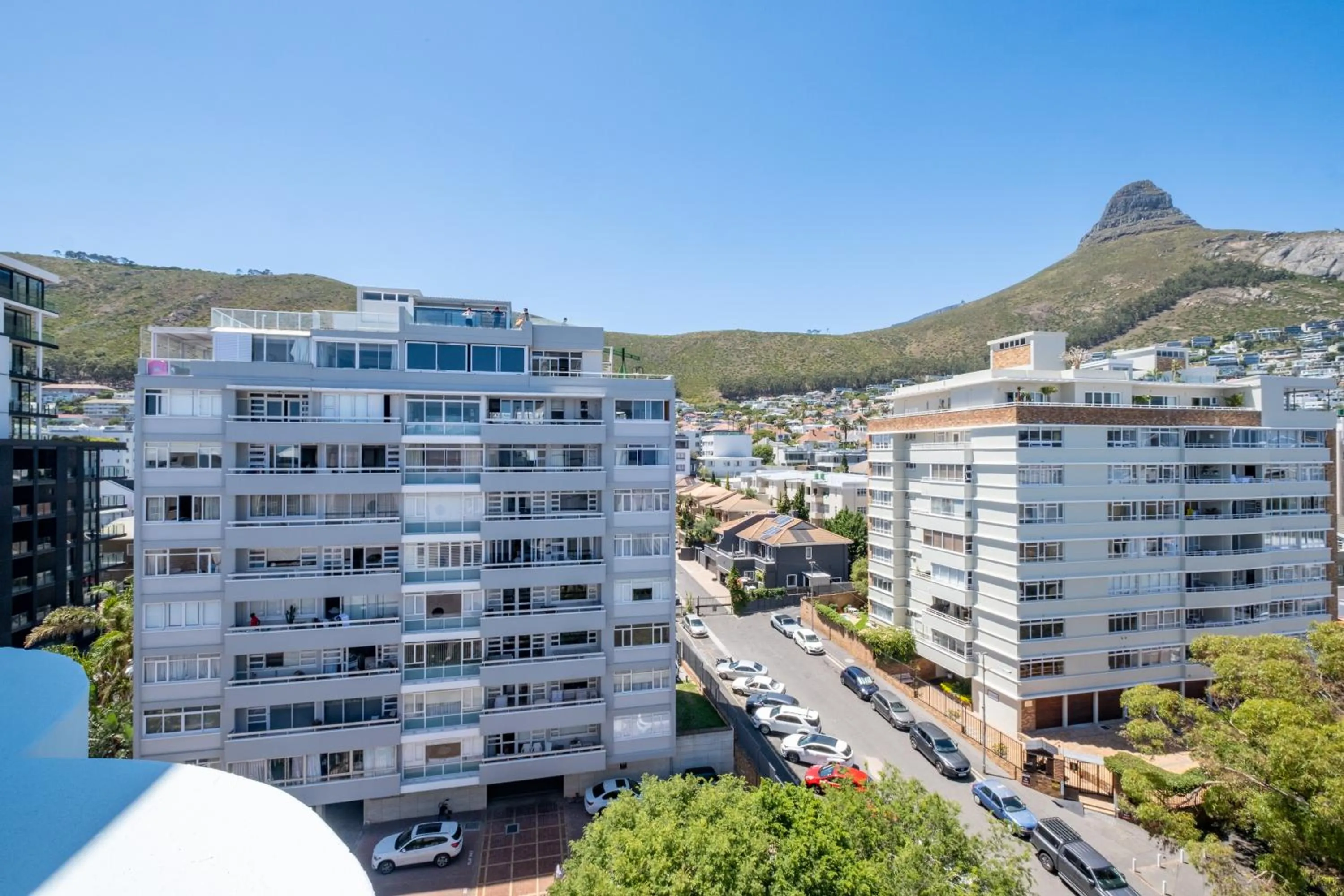 Neighbourhood in The Tropicana Hotel