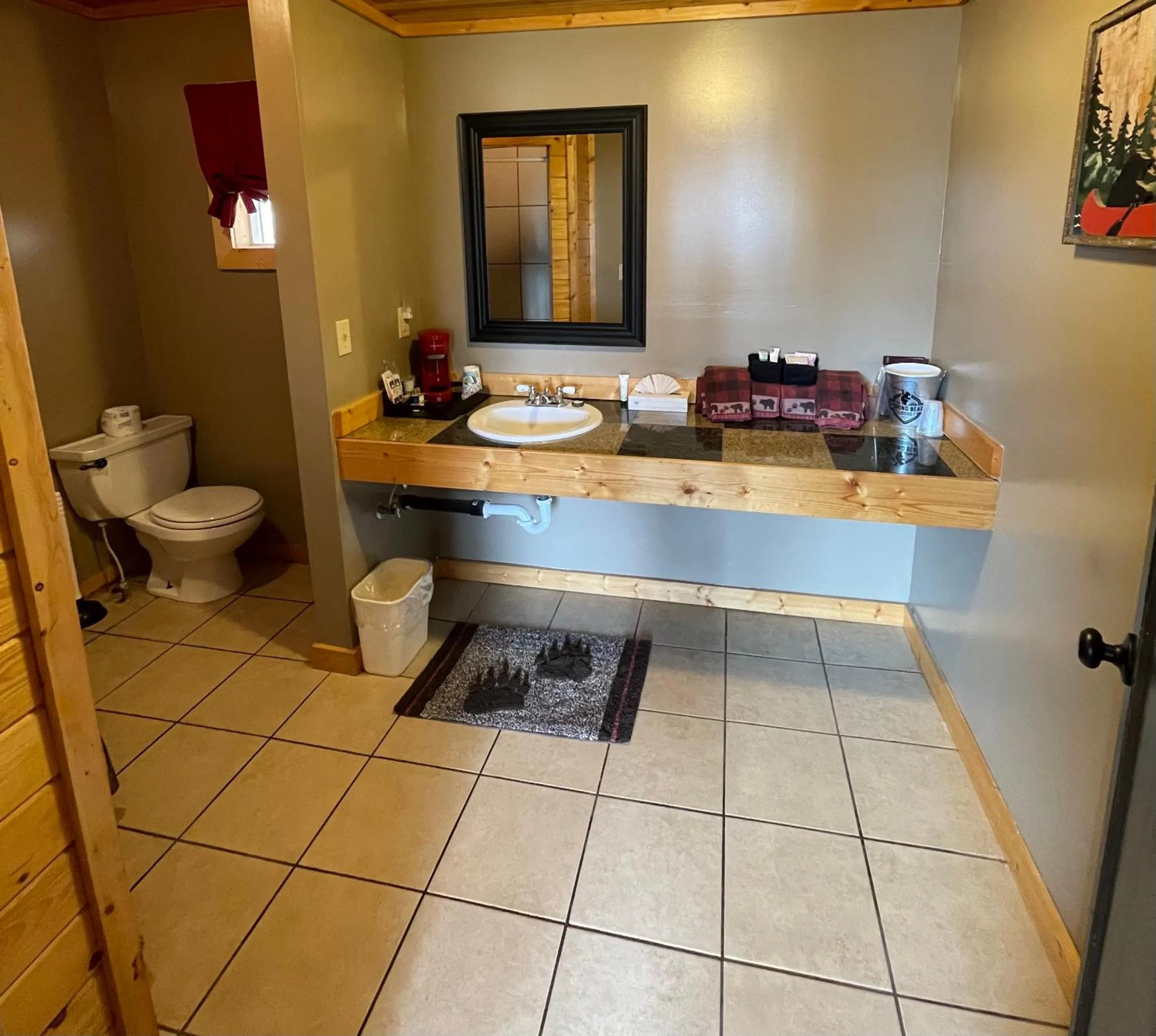 Bathroom in The Fishing Bear Lodge