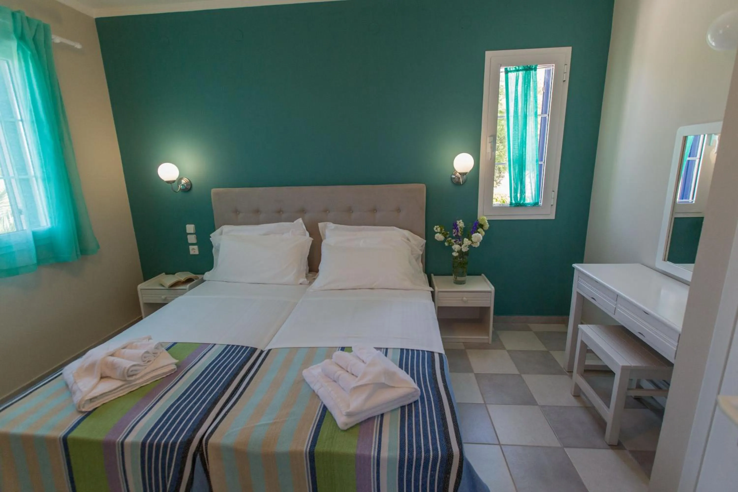 Day, Bed in Villa Theodora