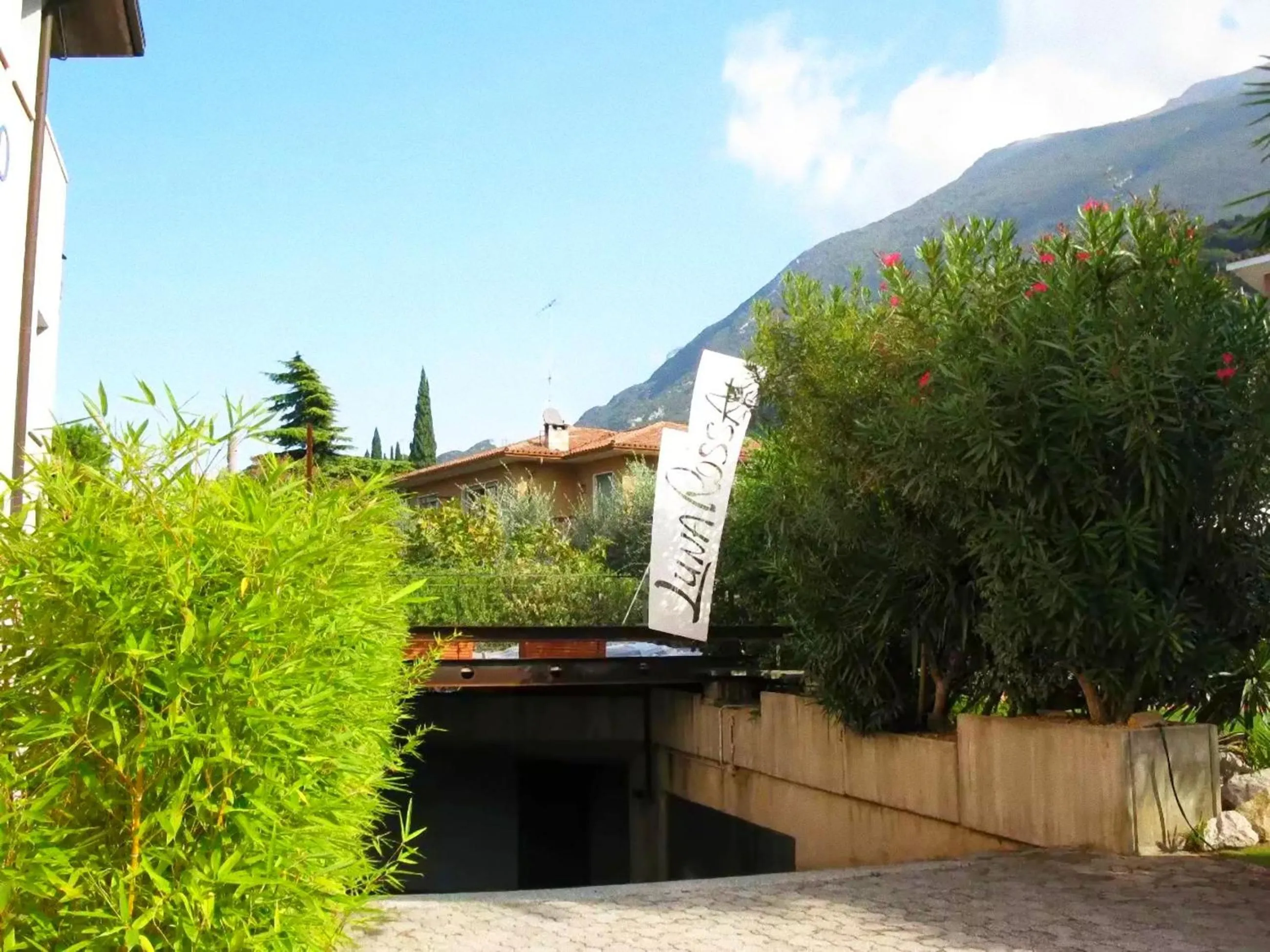 Parking in Hotel Luna Rossa