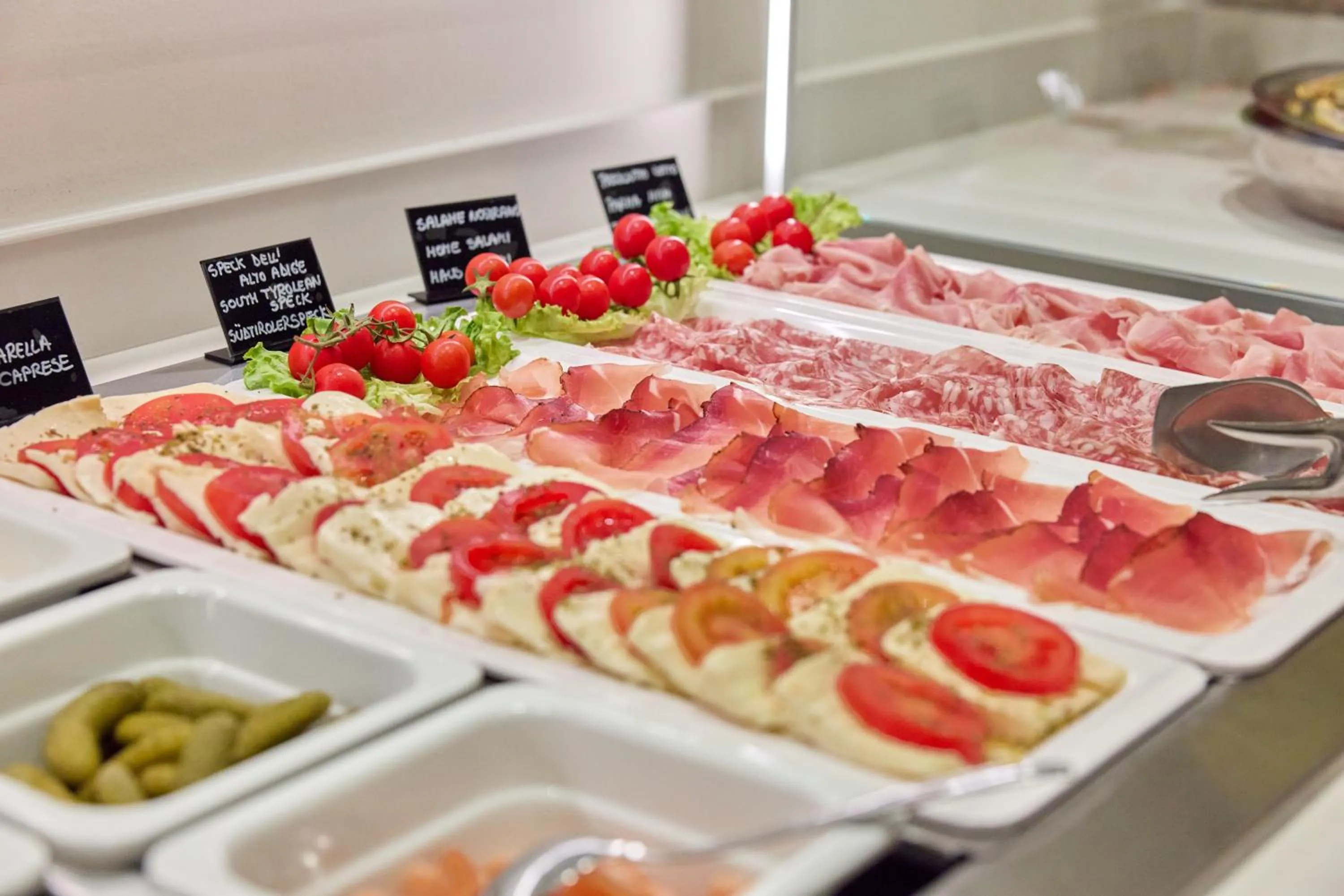 Food and drinks in Hotel Luna Rossa