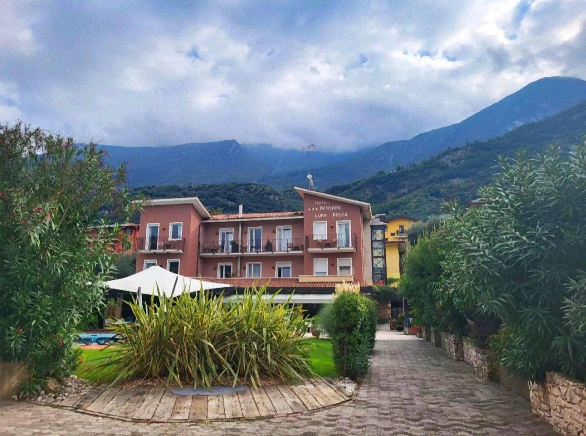 Property building in Hotel Luna Rossa