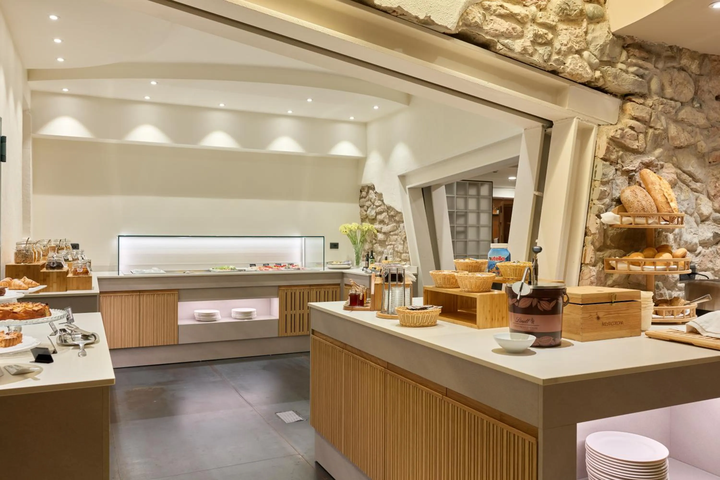 Buffet breakfast in Hotel Luna Rossa