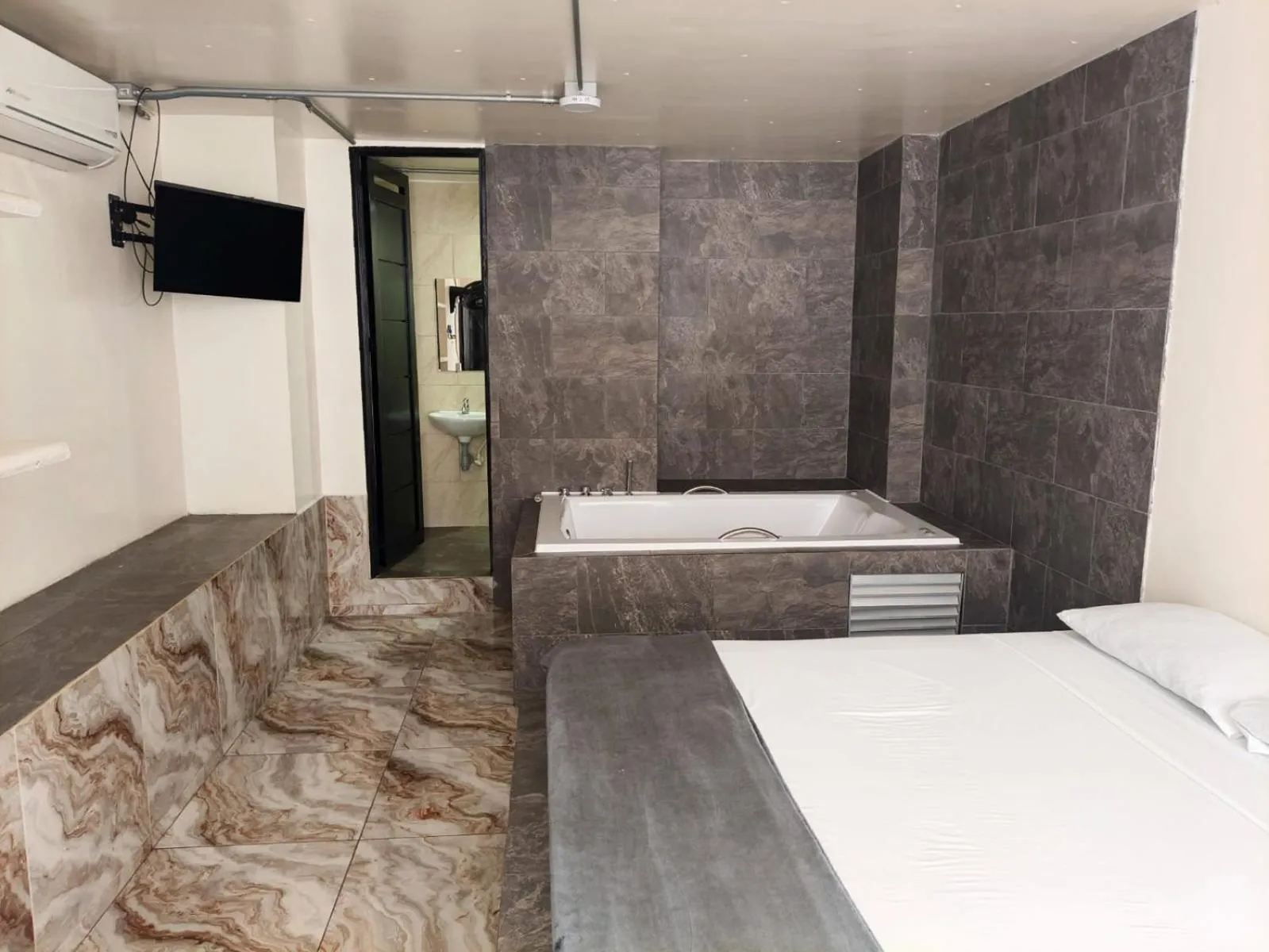 Bed in Hotel Villa Nueva Comfort