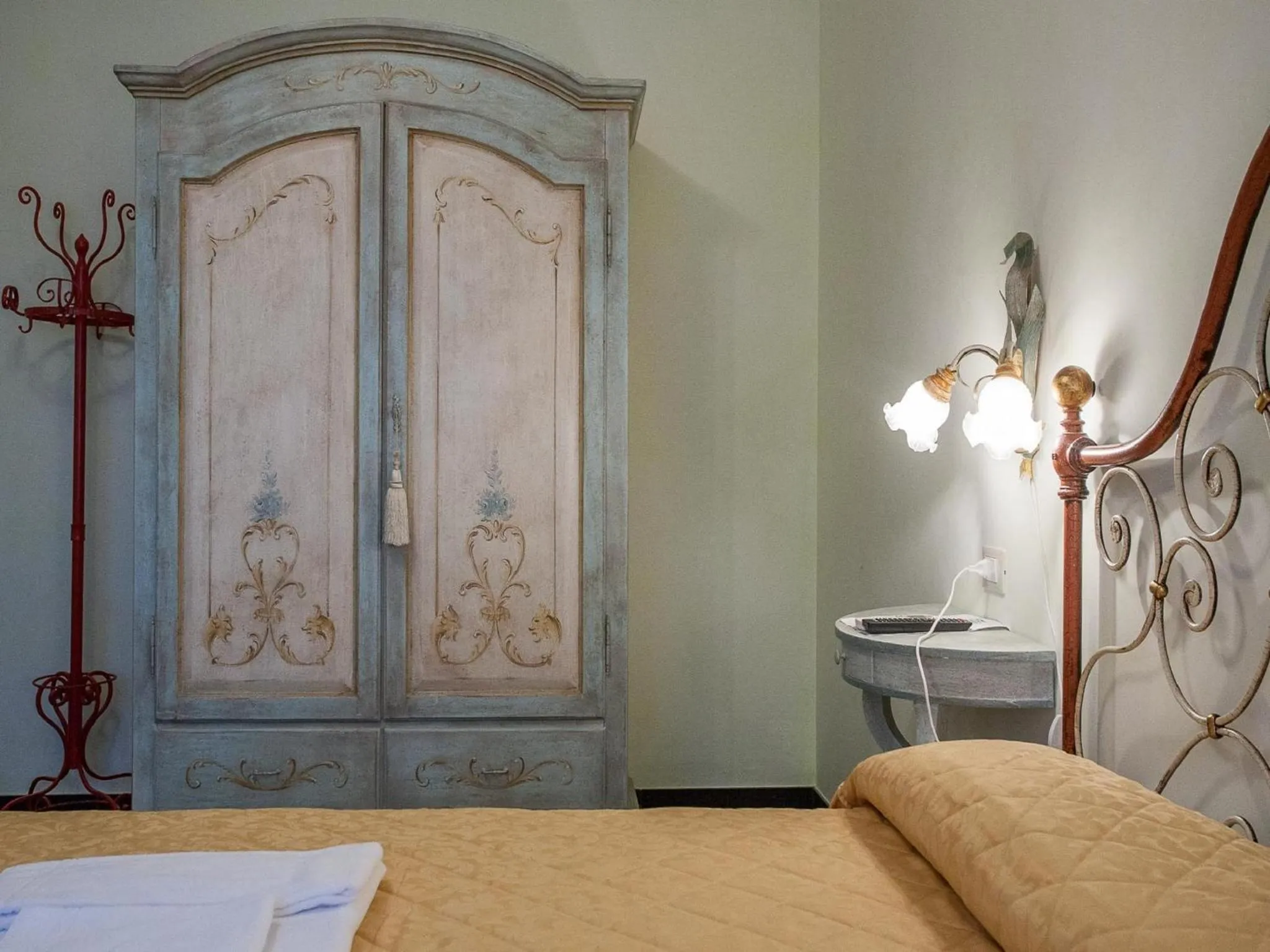 Bedroom, Bed in Villa Camurana