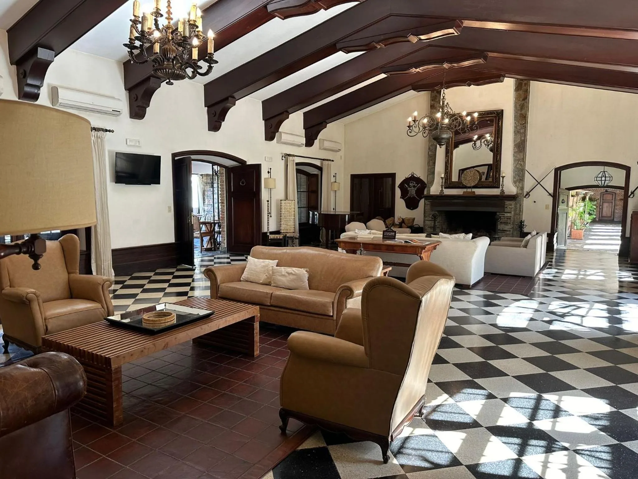 Property building in La Baguala