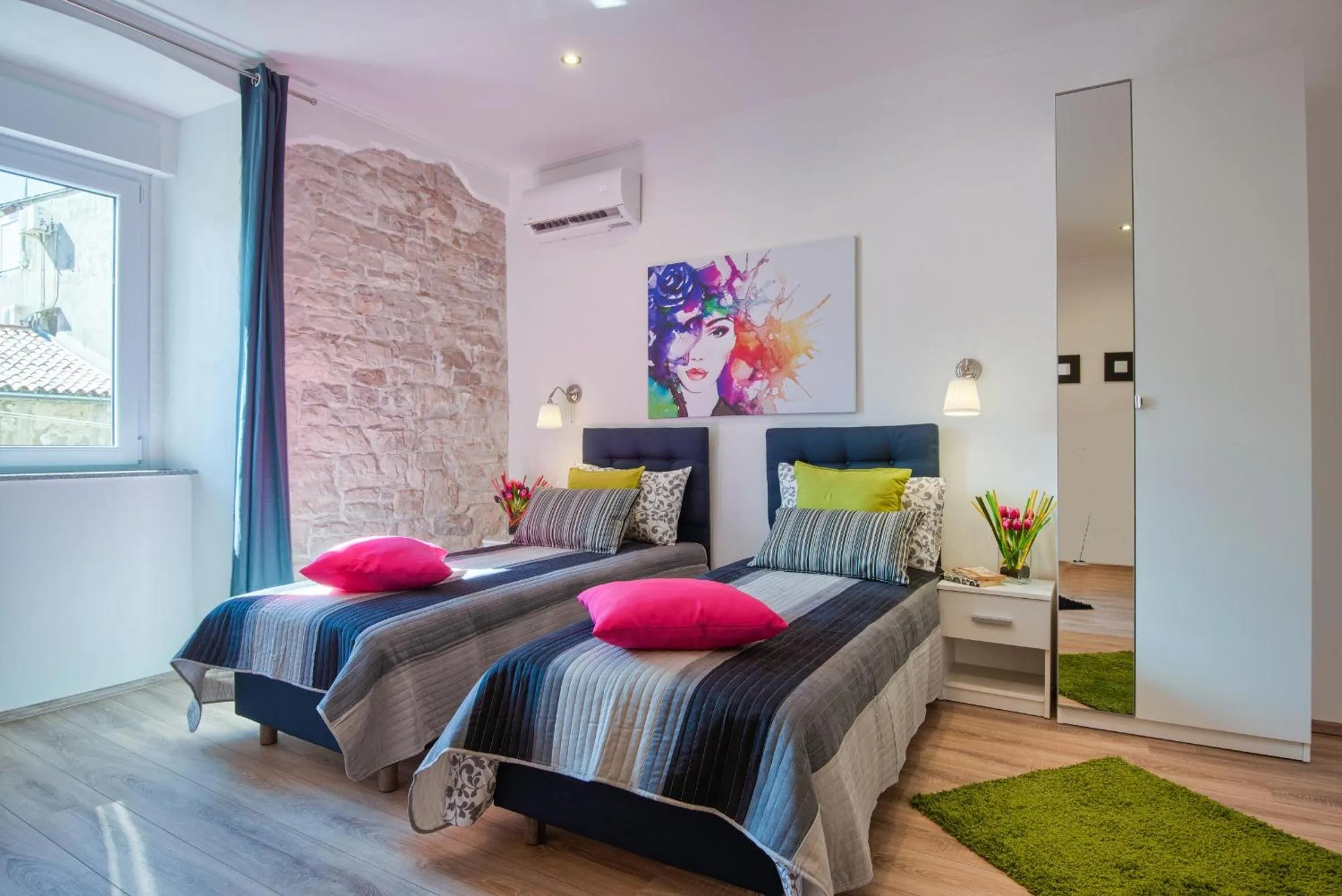 Photo of the whole room, Bed in Top Center Rooms & Studio