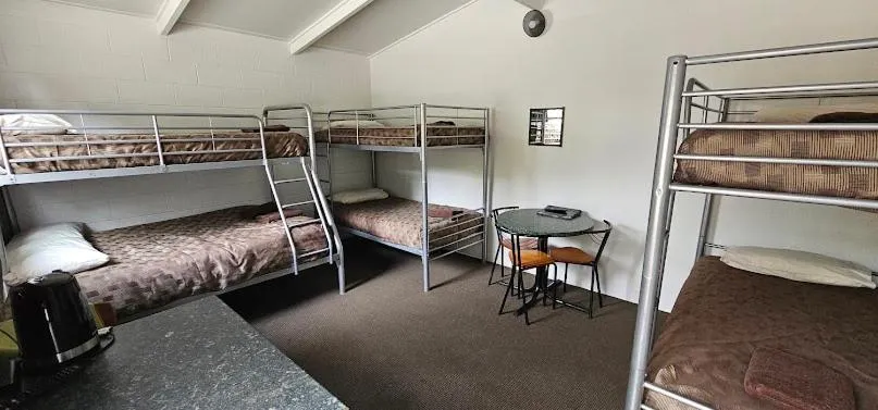 Bed in Westport Kiwi Holiday Park & Motels