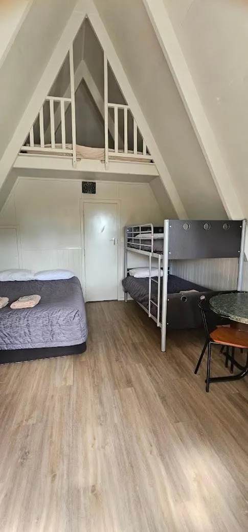 Bed in Westport Kiwi Holiday Park & Motels