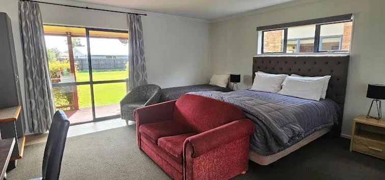 Bed in Westport Kiwi Holiday Park & Motels