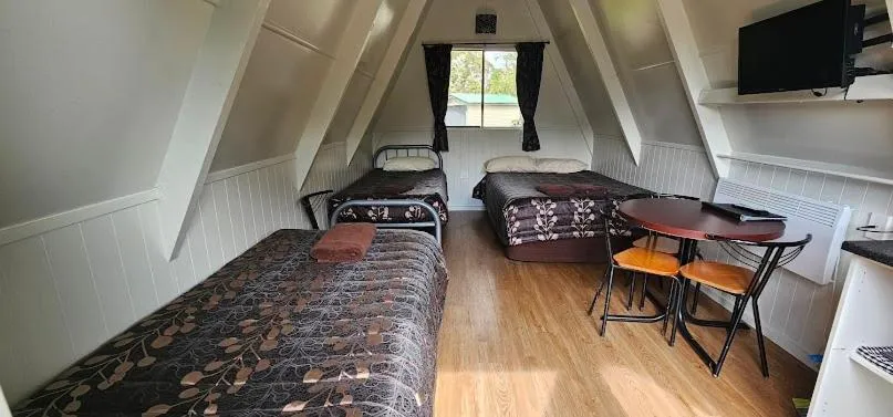 Bed in Westport Kiwi Holiday Park & Motels