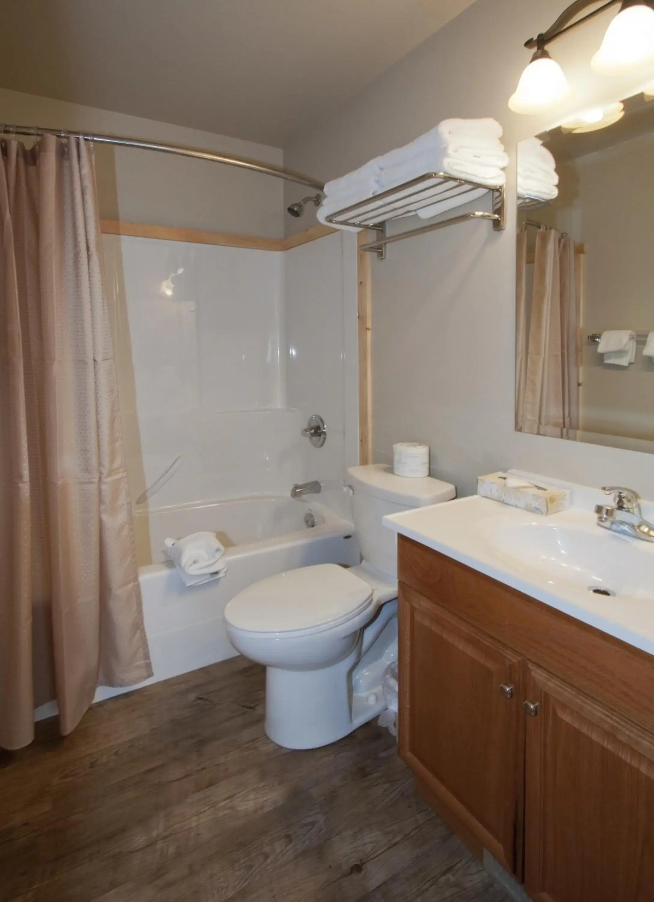 One-Bedroom Chalet in Jasper East Cabins One-Bedroom Chalet in Jasper East Cabins