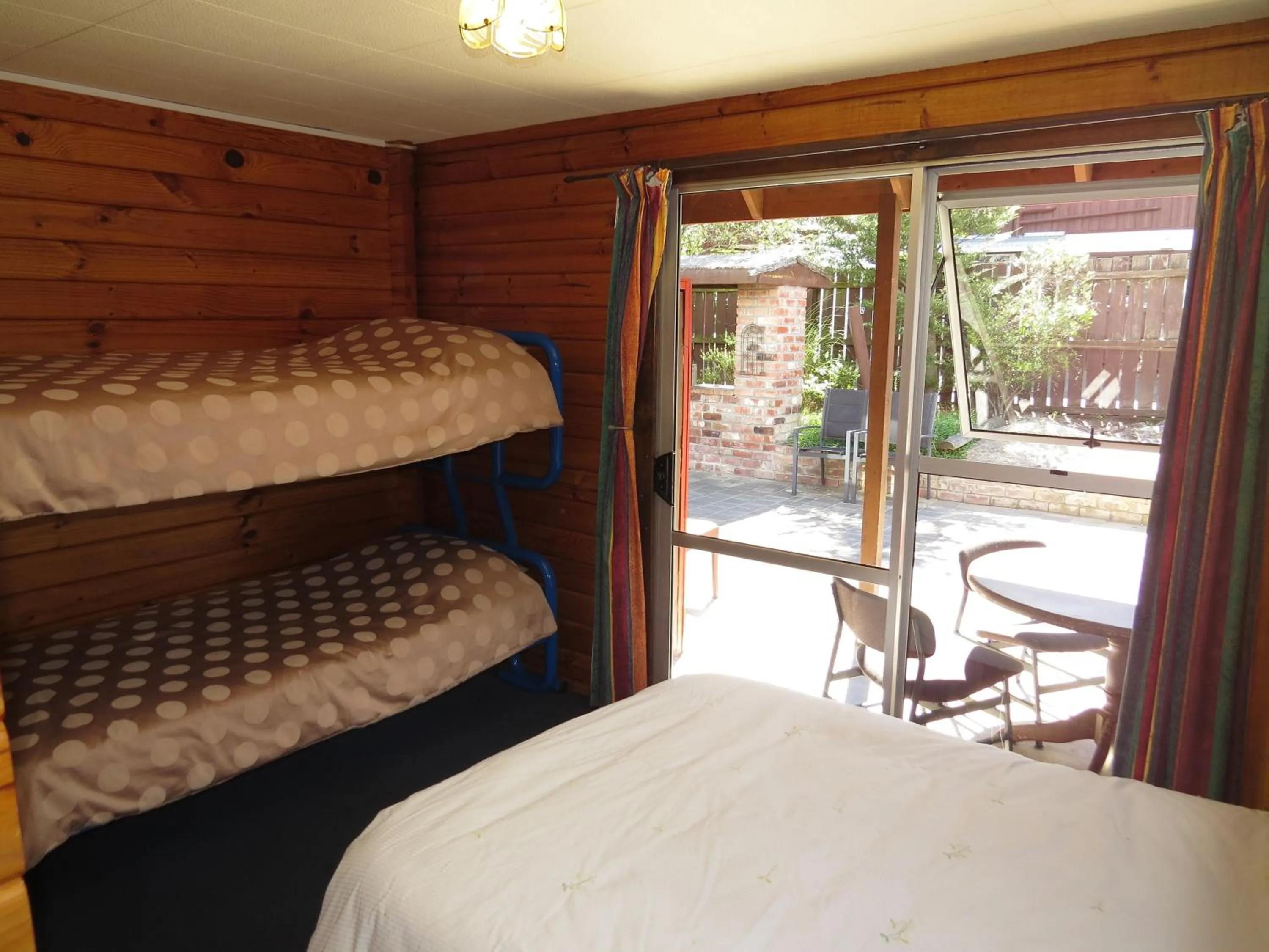Photo of the whole room, Bed in Hanmer Backpackers