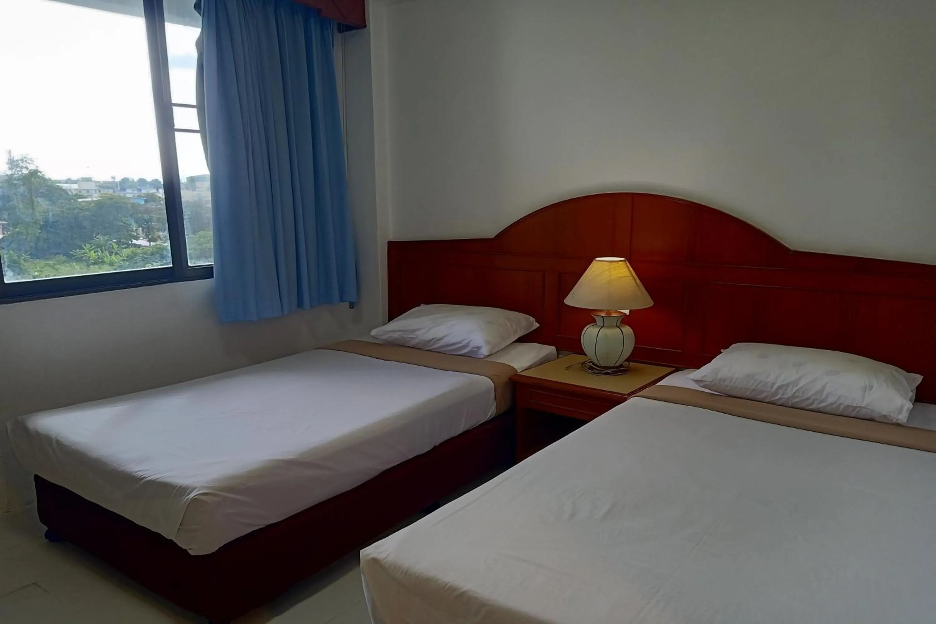 Bed in Phayao Northern Lake Hotel