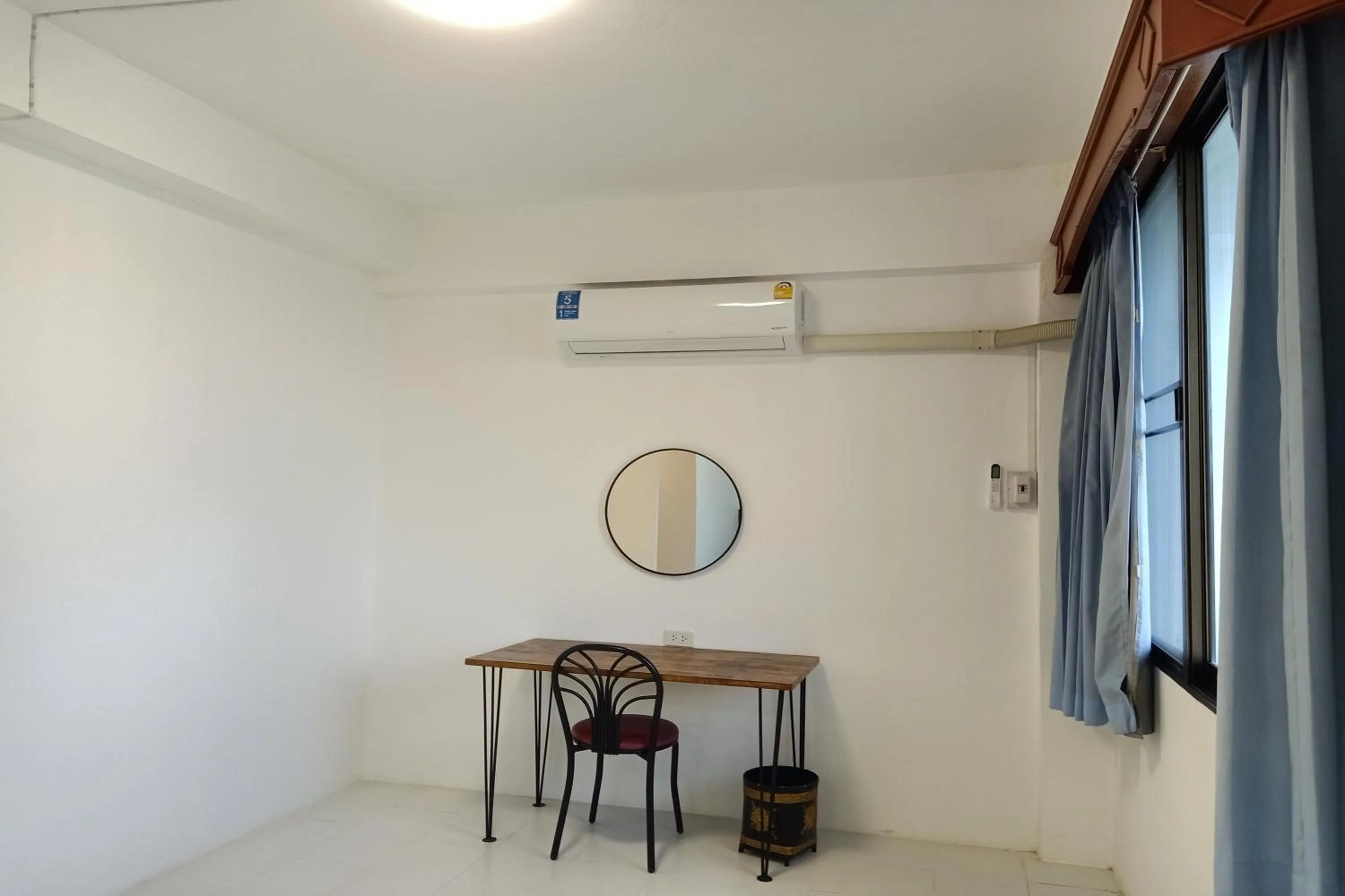 air conditioner in Phayao Northern Lake Hotel