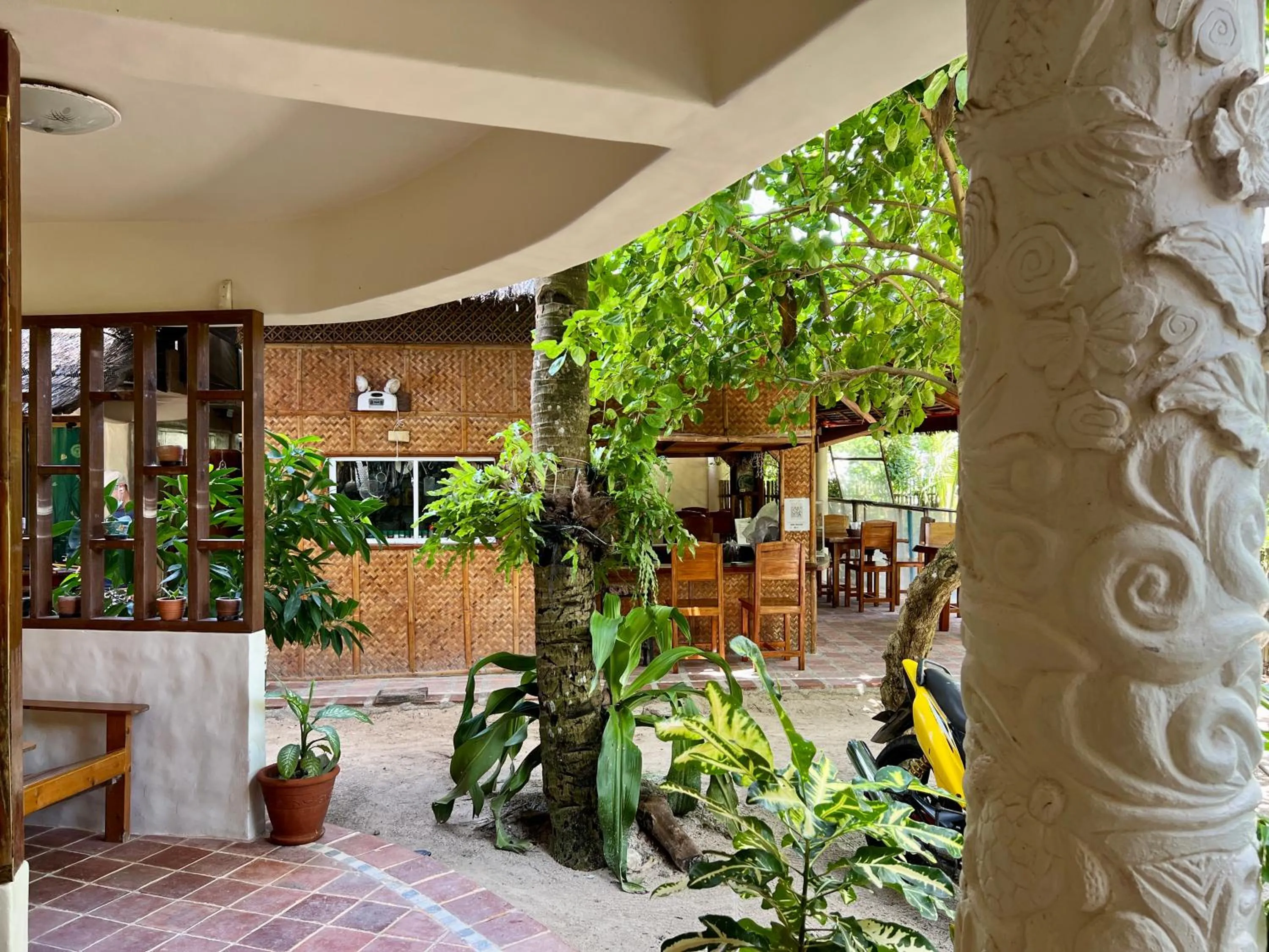 Restaurant/places to eat in Wind Rider's Inn