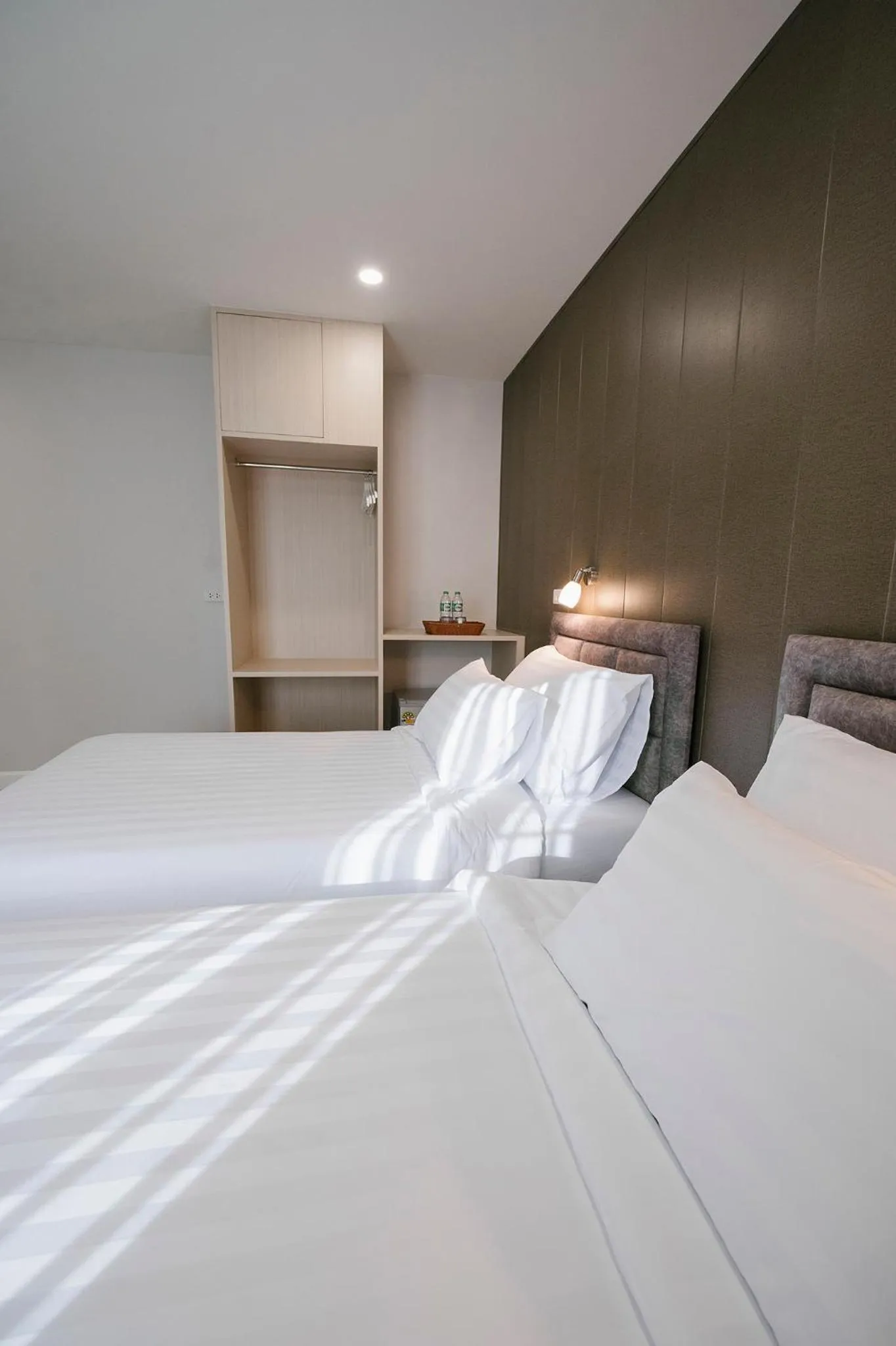 Bedroom, Bed in Eng Fah Luang Hotel