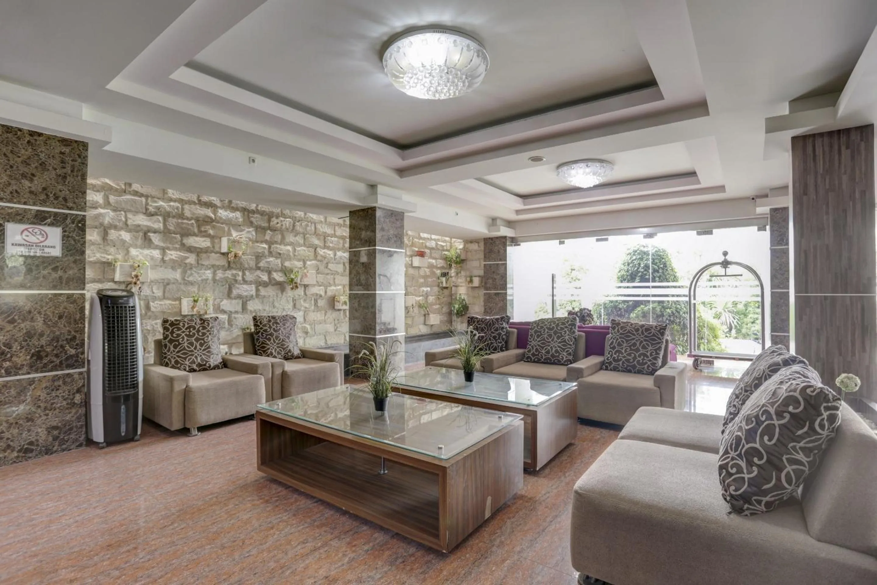 Seating area in Collection O 499 Princess Keisha Hotel & Convention Center