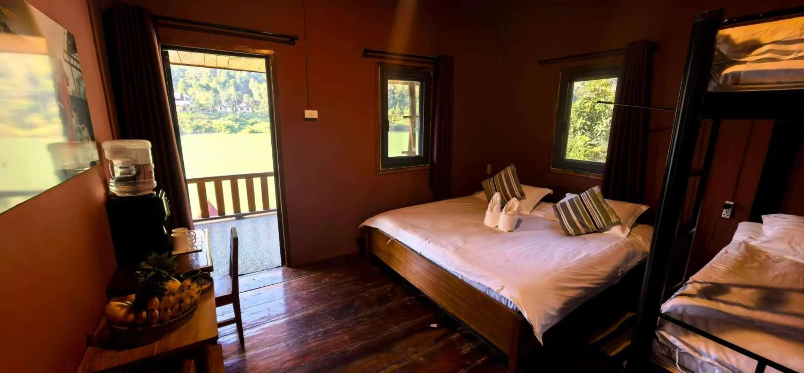 Bed in Pont Inn Nong Khiaw