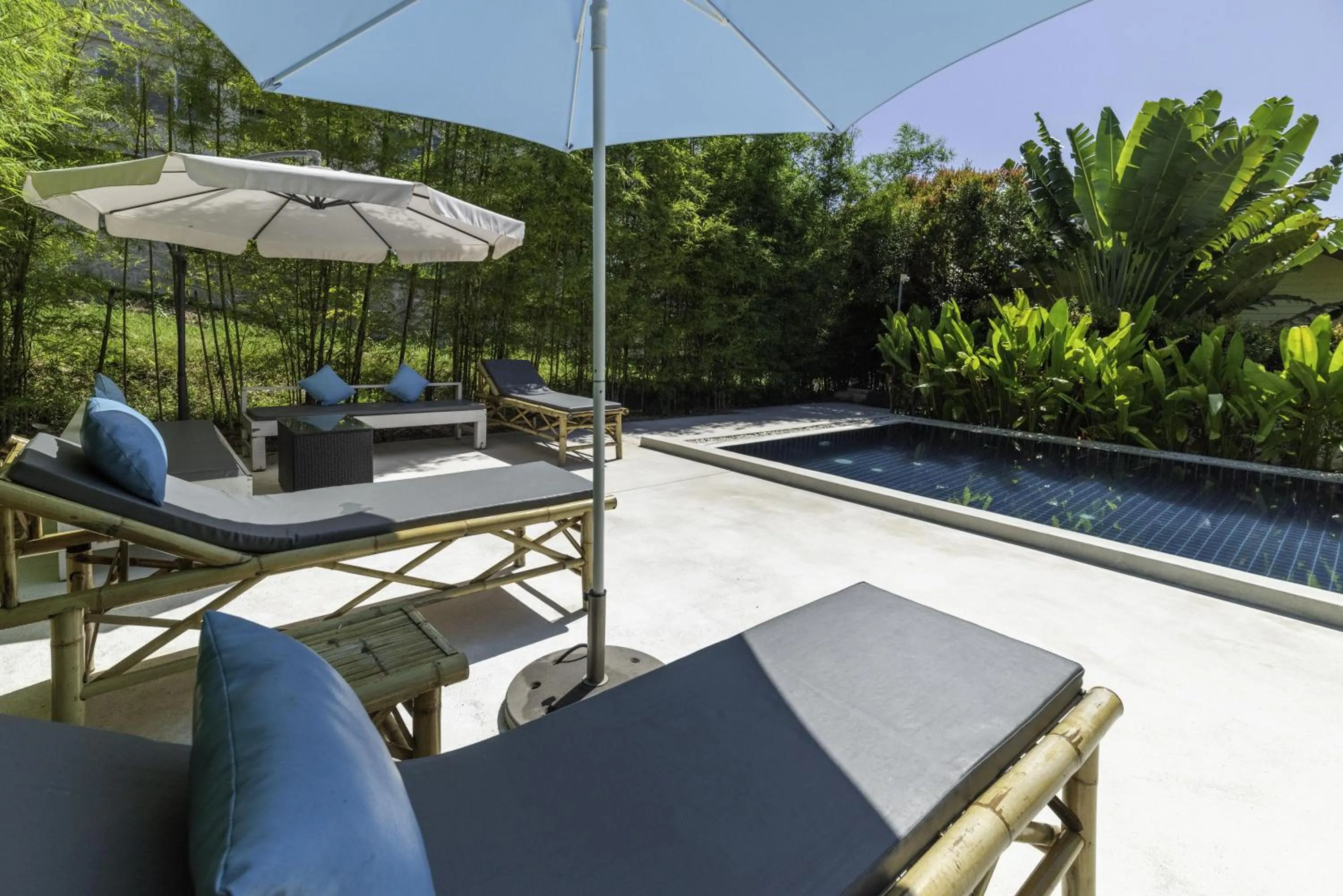 Pool view in Moon Cottage