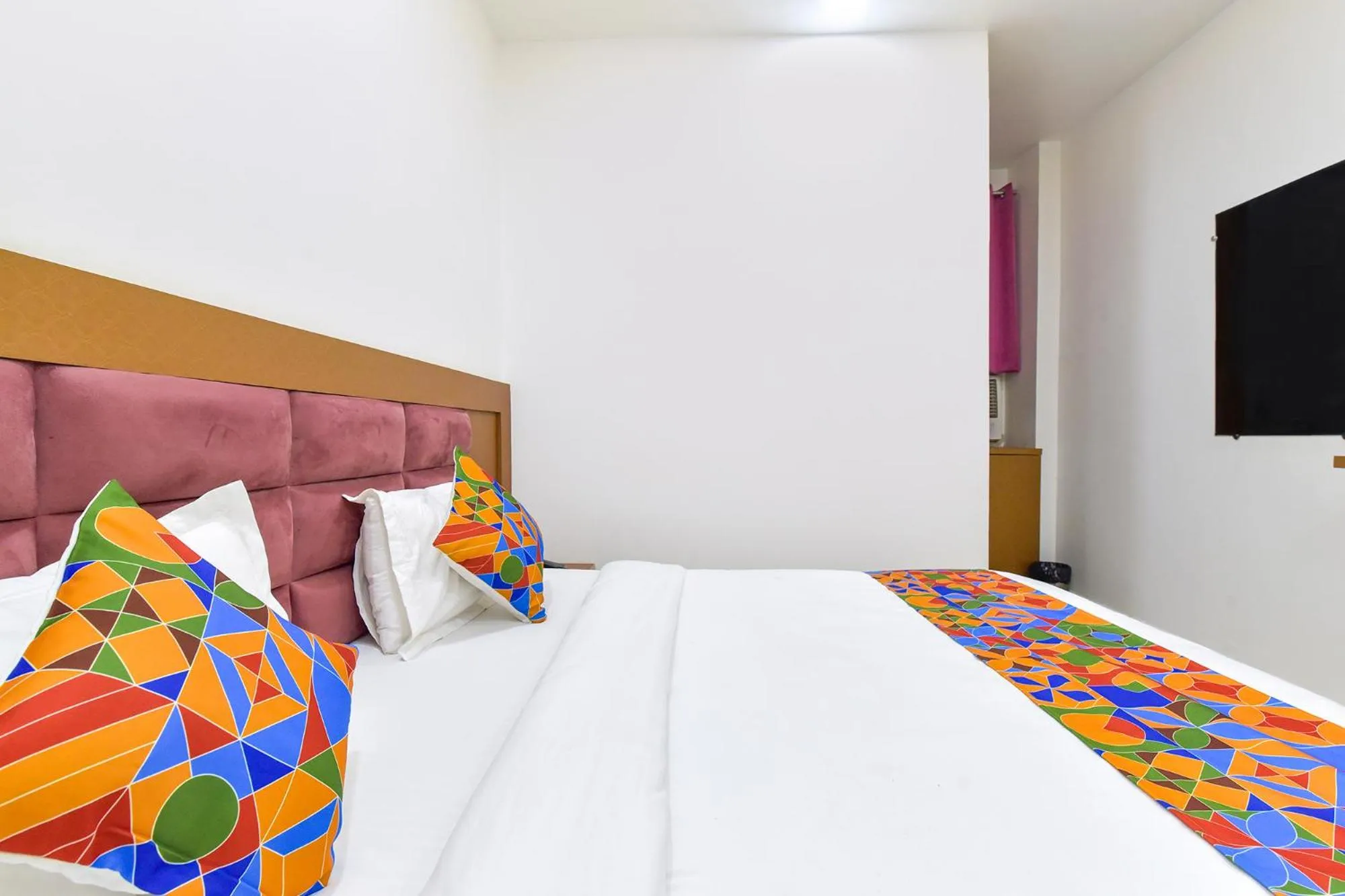 Bed in FabHotel Hari Residency