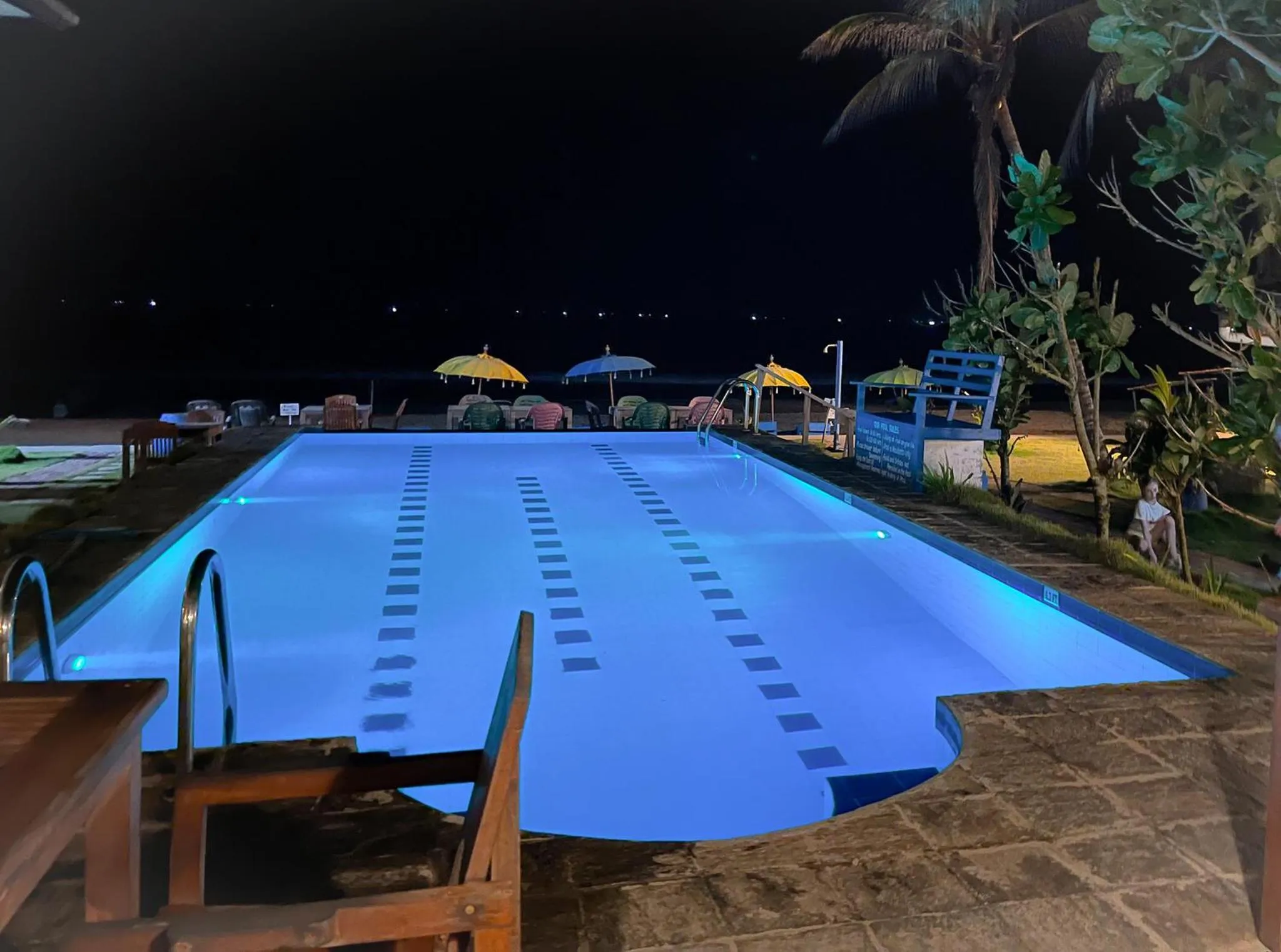 Restaurant/places to eat in Pearl Island Beach Hotel