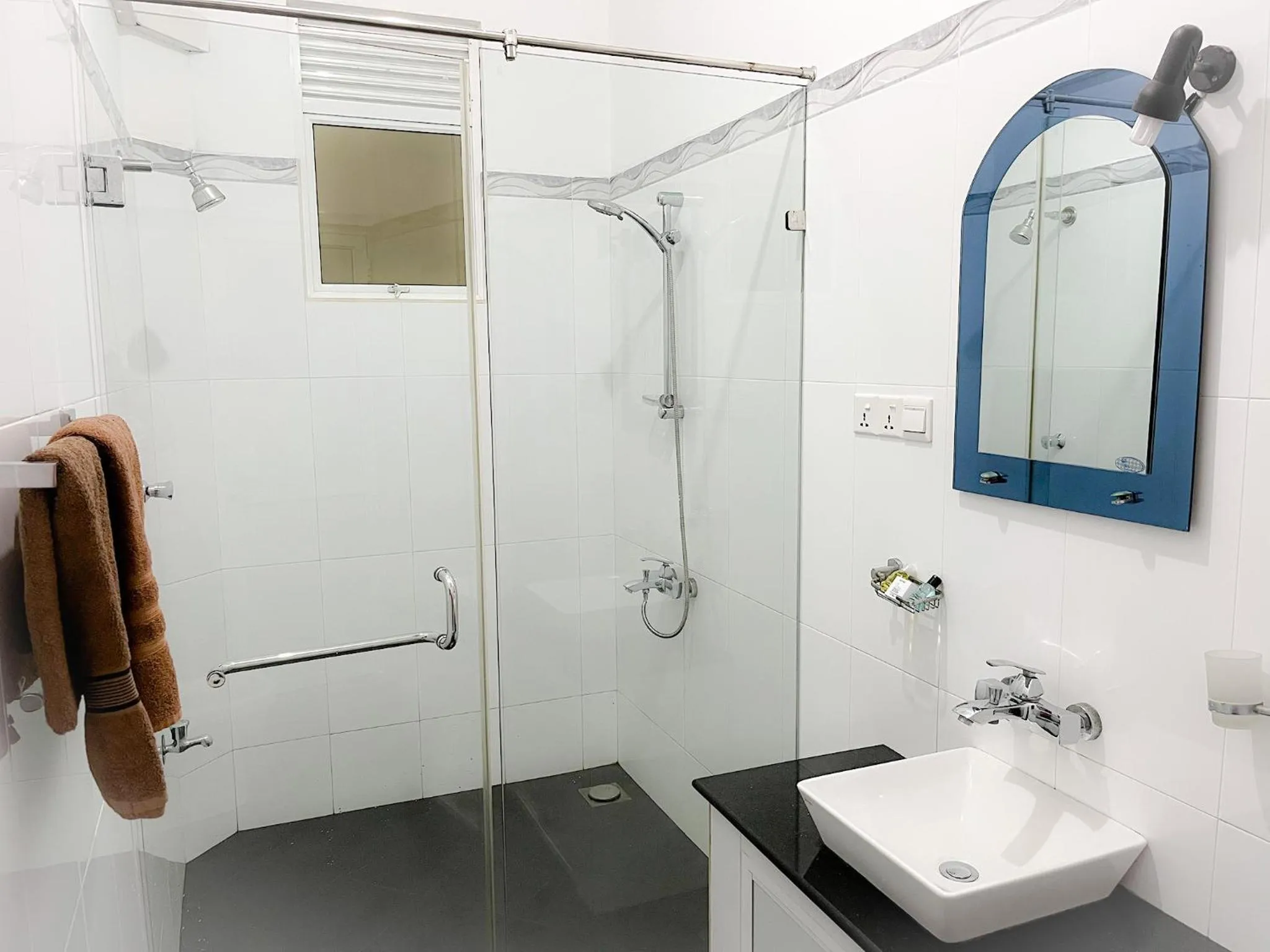 Bathroom in Pearl Island Beach Hotel