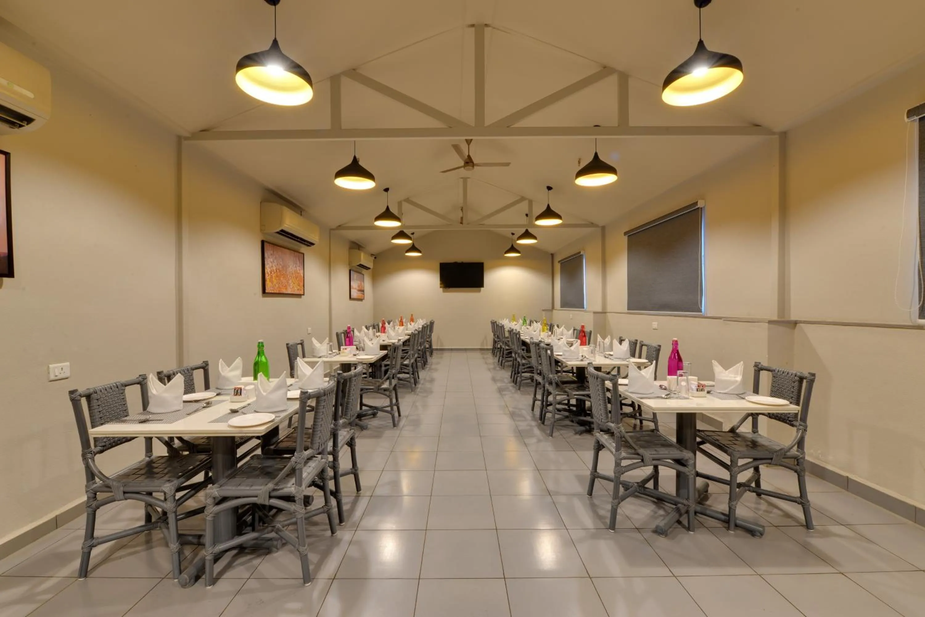Dining area in Iris Beacon Hotel