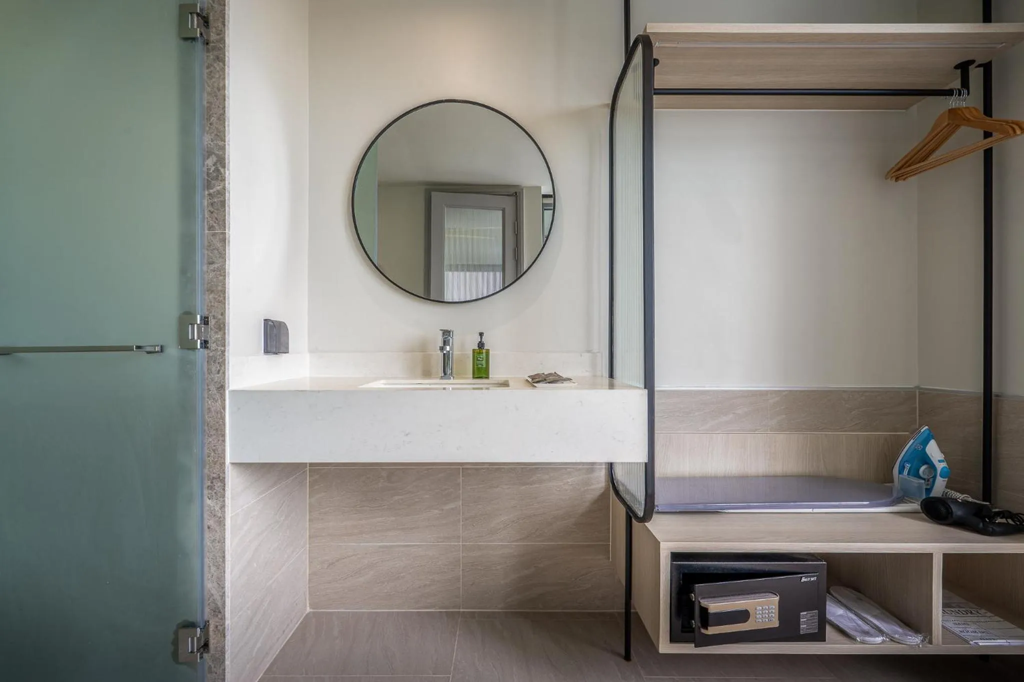 Bathroom in The Quarter Ramkhamhaeng by UHG