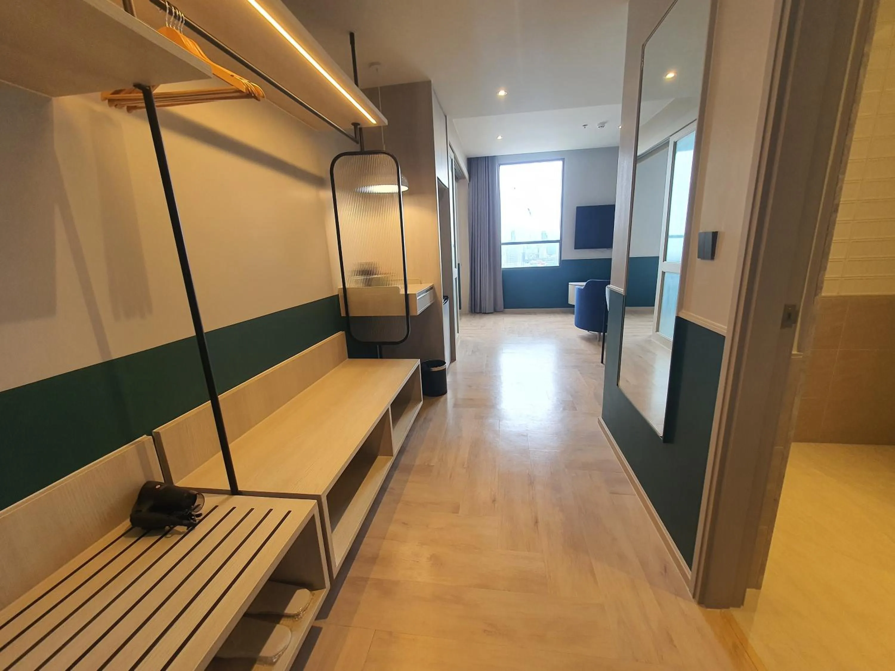 Bathroom in The Quarter Ramkhamhaeng by UHG