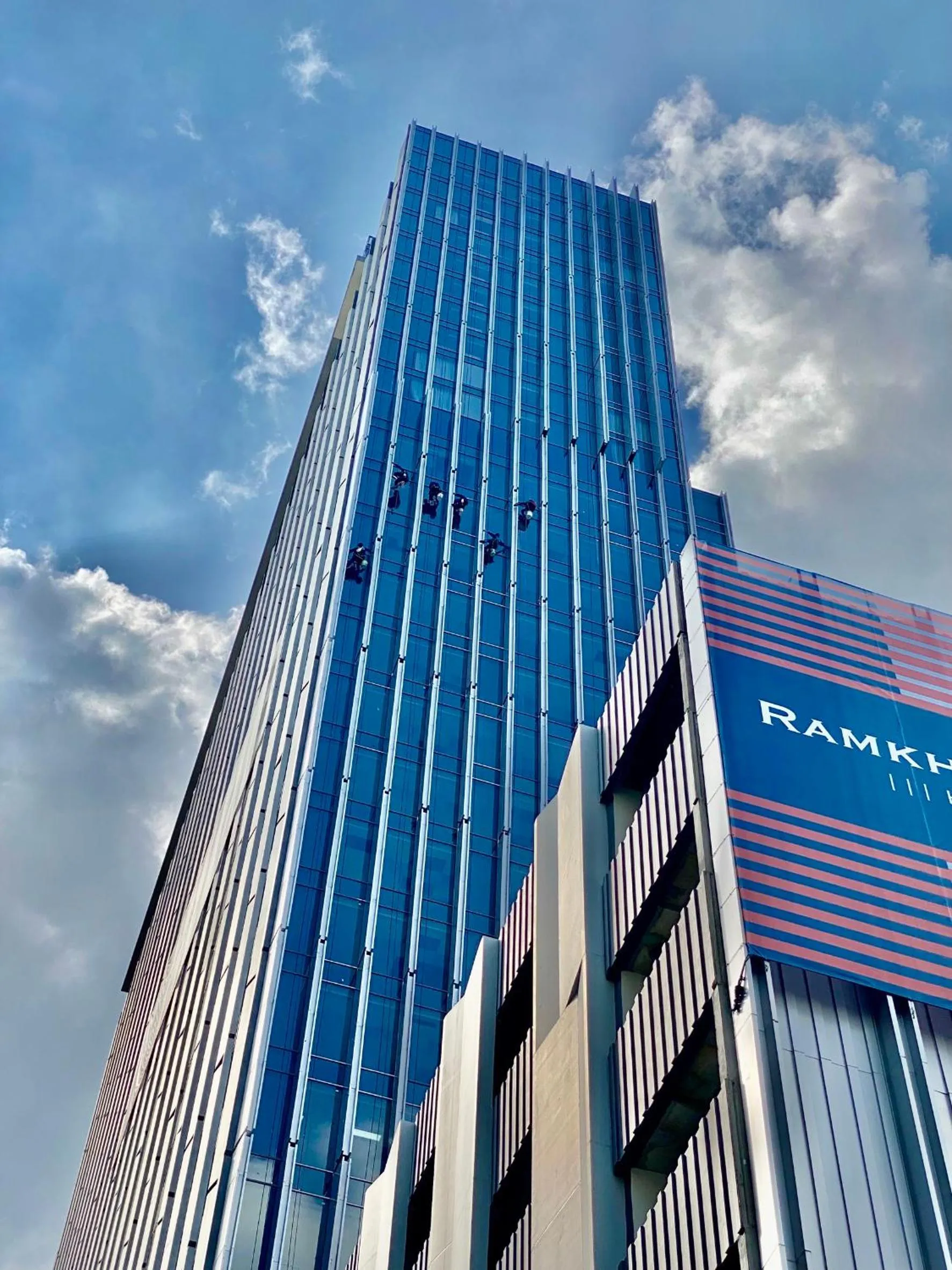 Property building in The Quarter Ramkhamhaeng by UHG