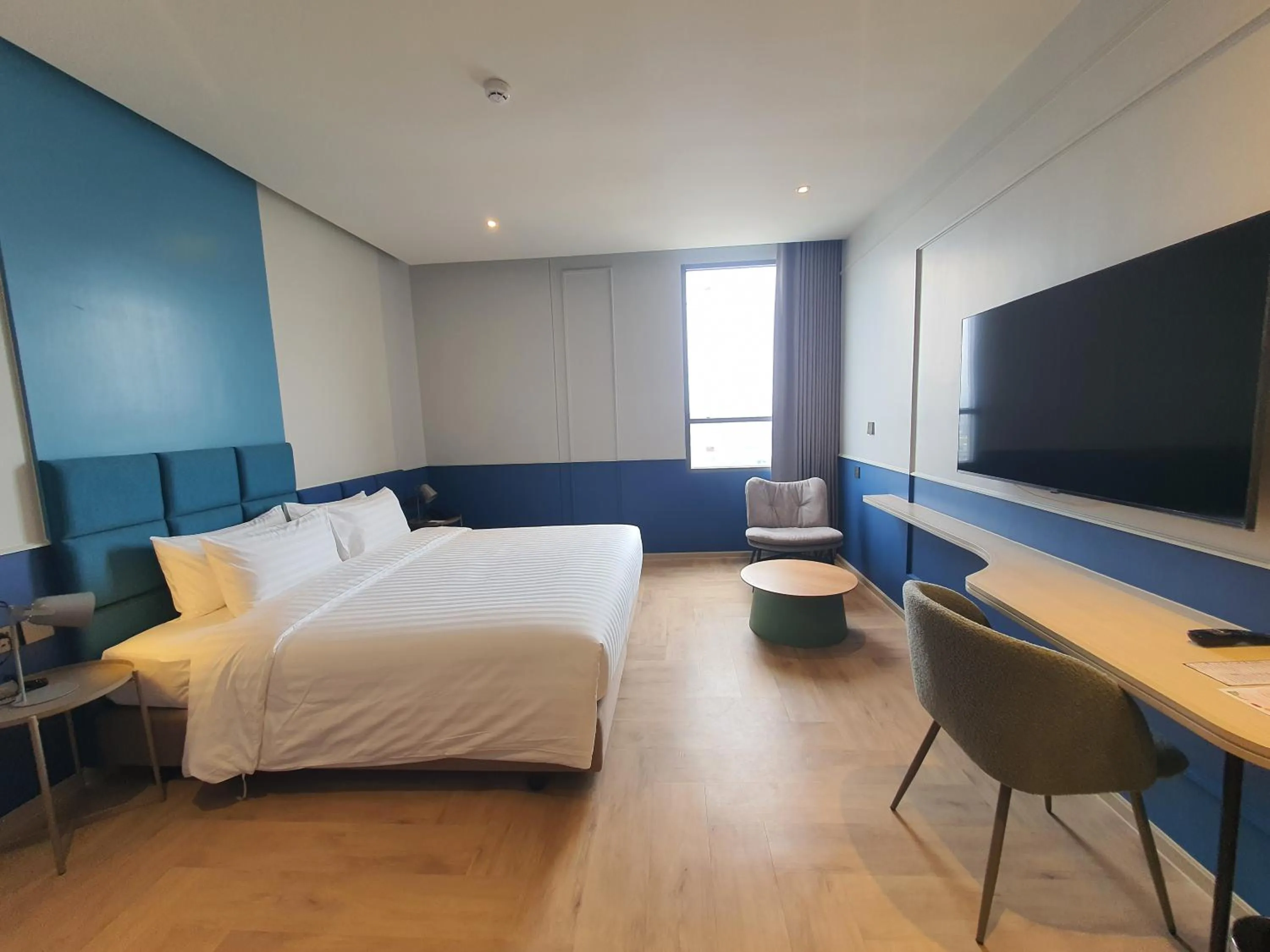 TV and multimedia, Bed in The Quarter Ramkhamhaeng by UHG