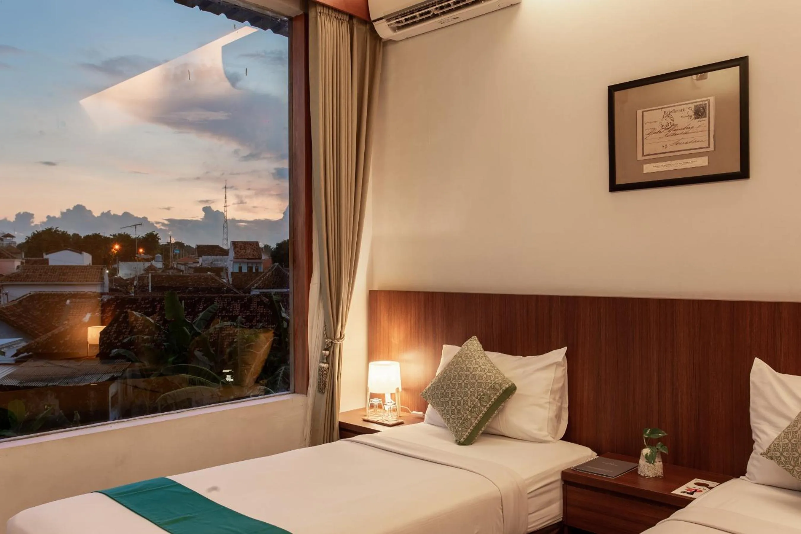 Bedroom, Bed in Hotel Blambangan