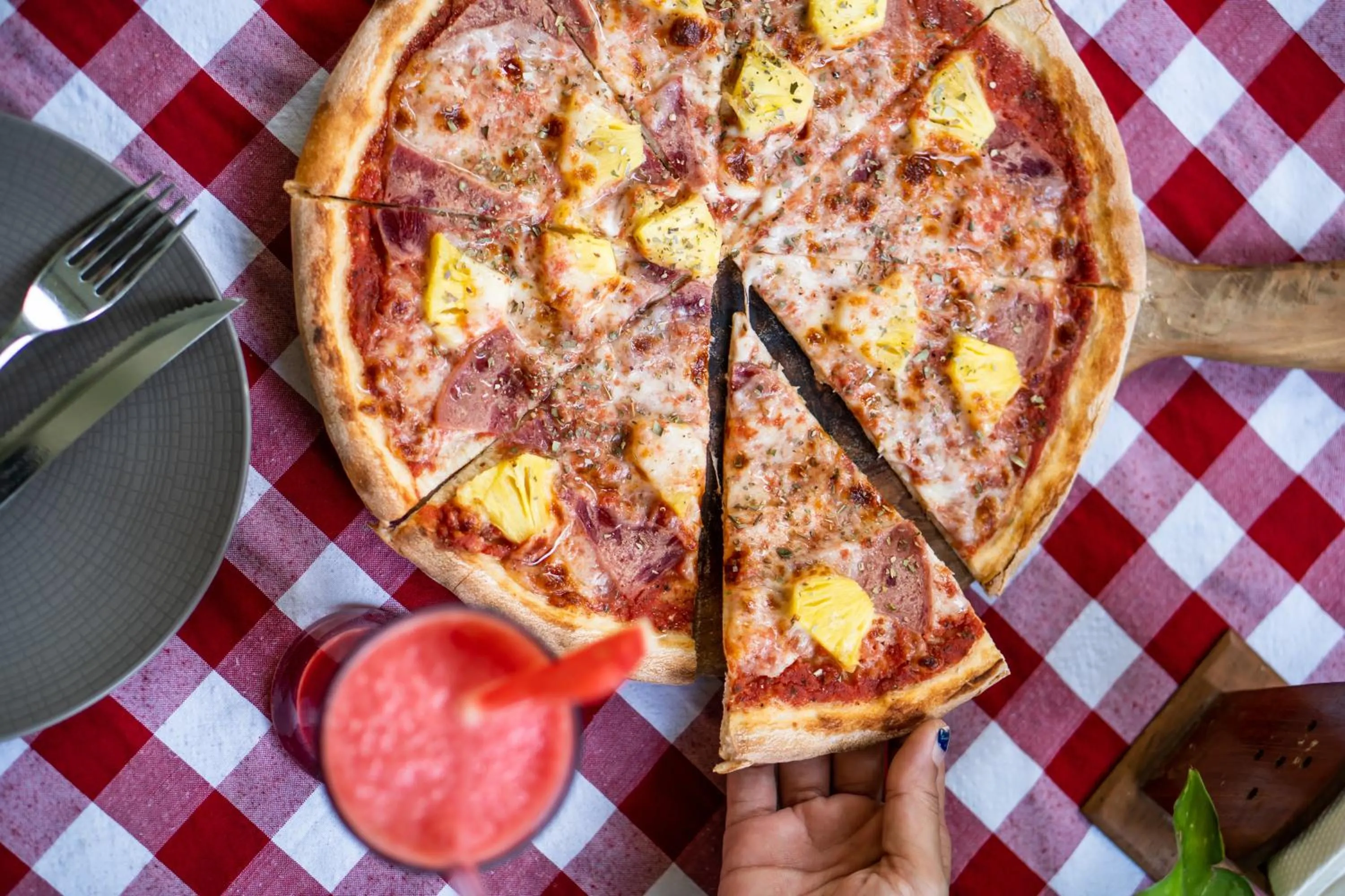 Restaurant/places to eat in Hotel Blambangan