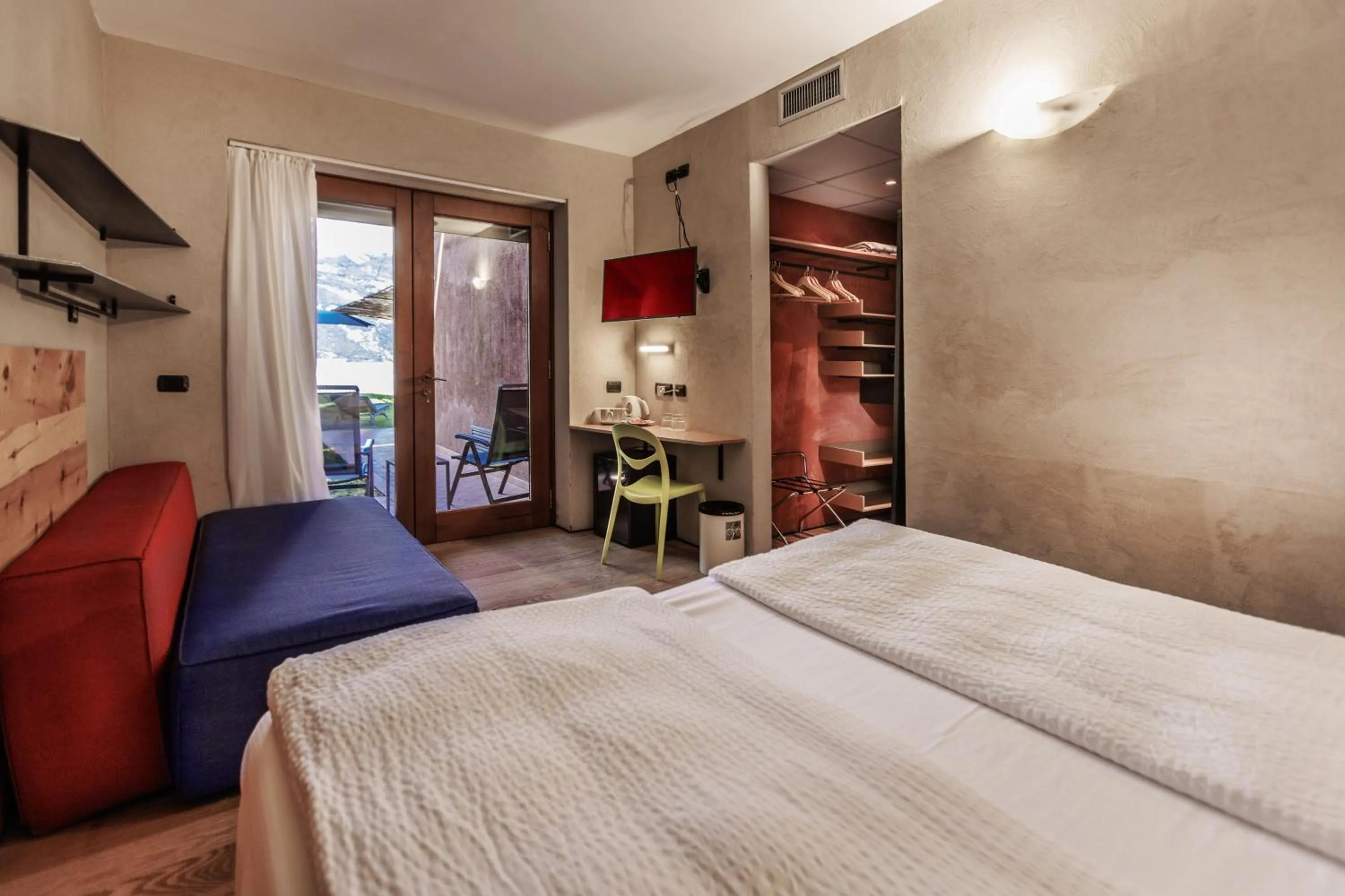 TV and multimedia, Bed in Ambienthotel PrimaLuna 3S