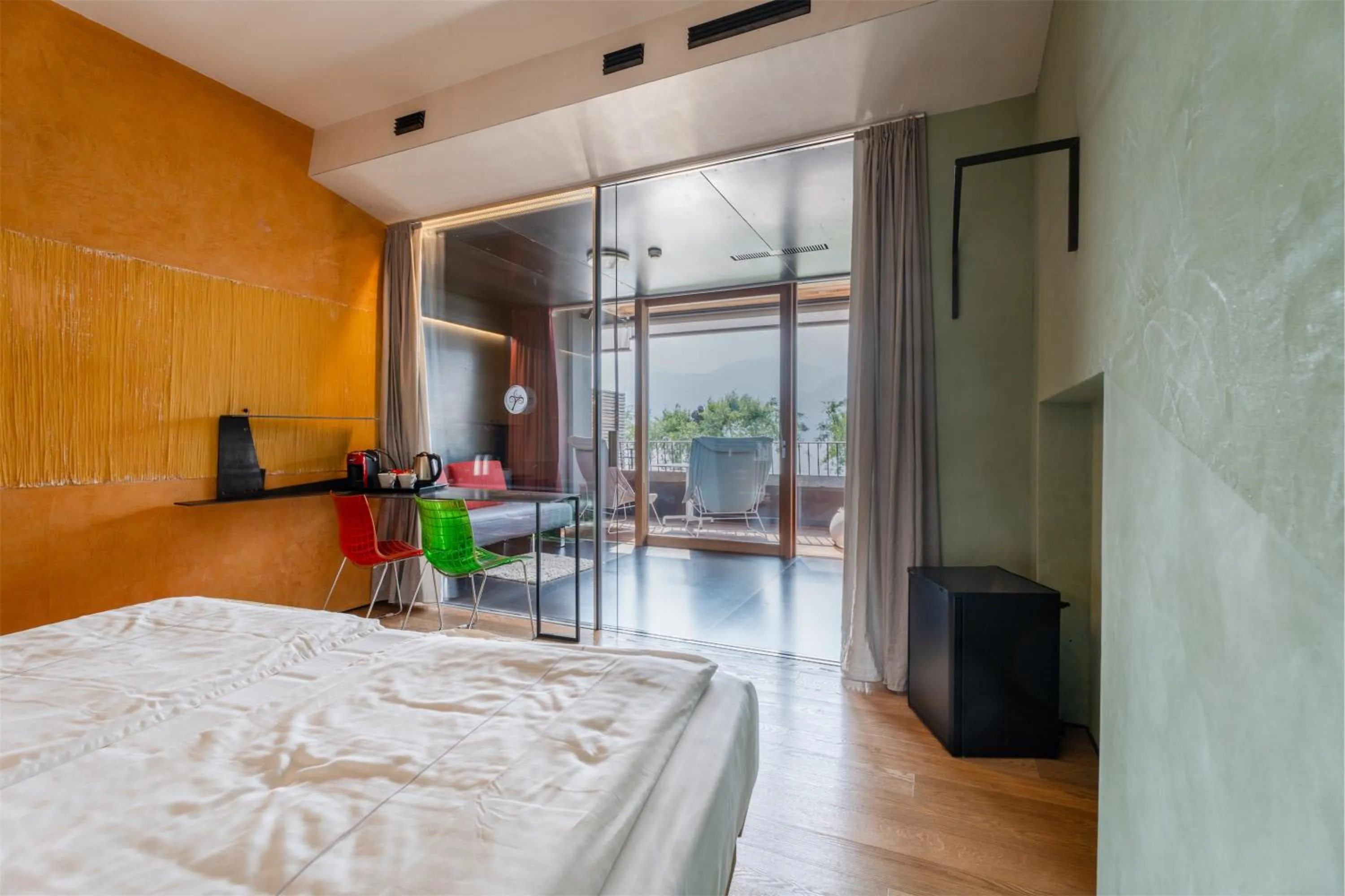 Photo of the whole room, Bed in Ambienthotel PrimaLuna 3S