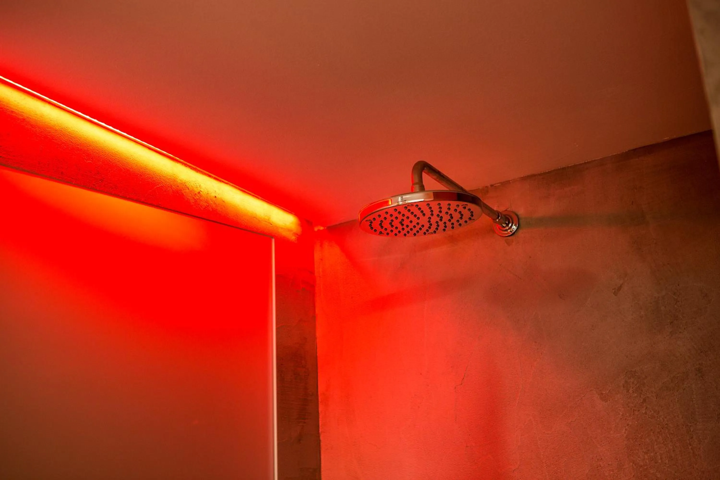 Shower in Ambienthotel PrimaLuna 3S