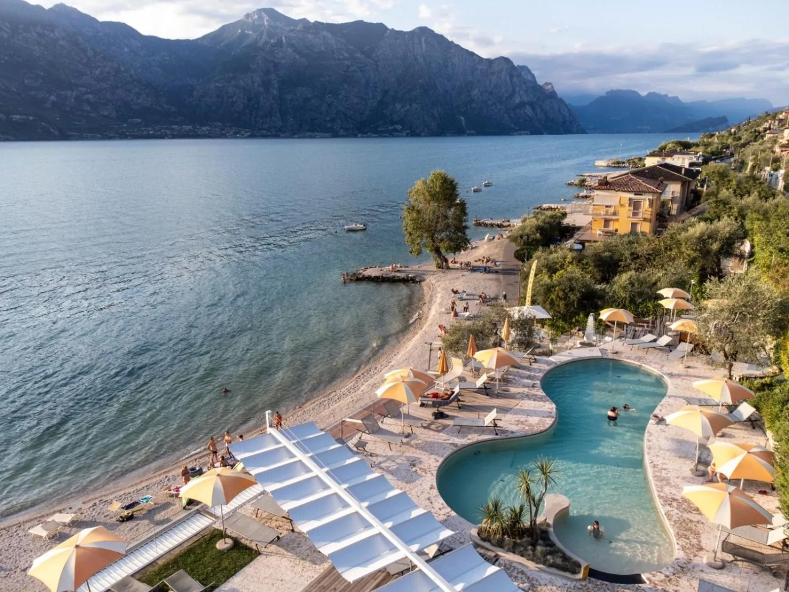 Swimming pool in Ambienthotel PrimaLuna 3S