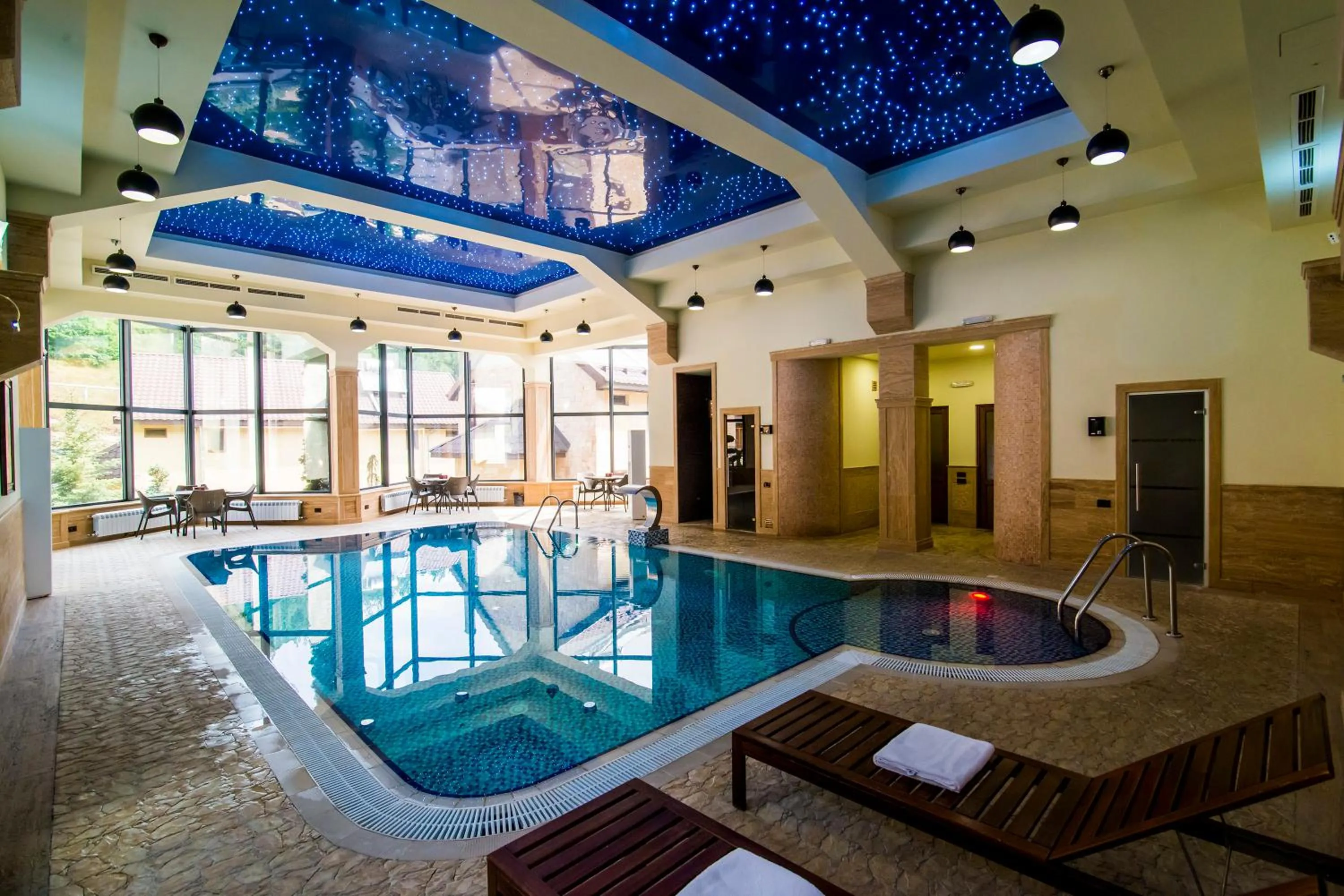 Swimming pool in Elegant Hotel & Resort