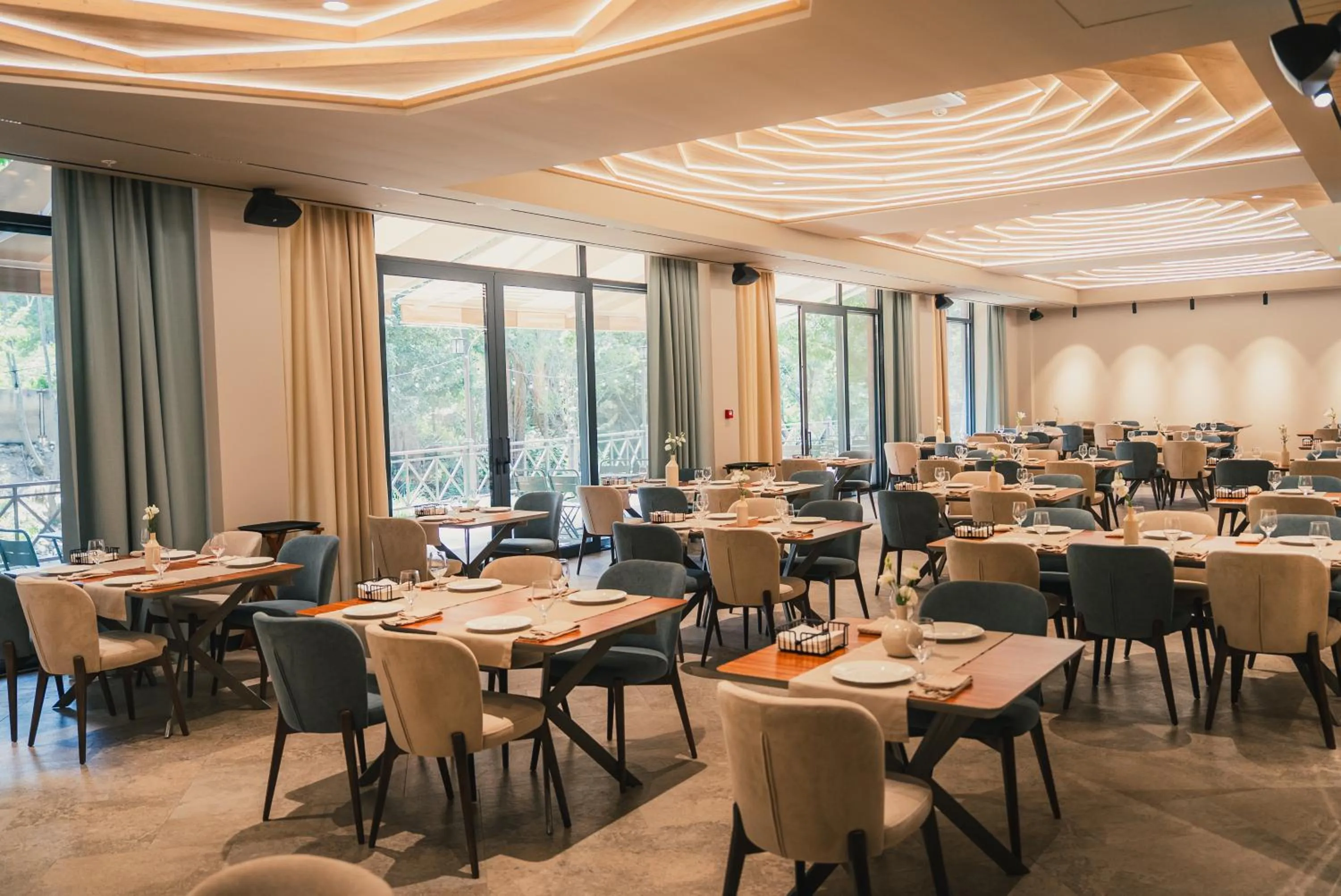 Restaurant/places to eat in Red Bridge Yerevan