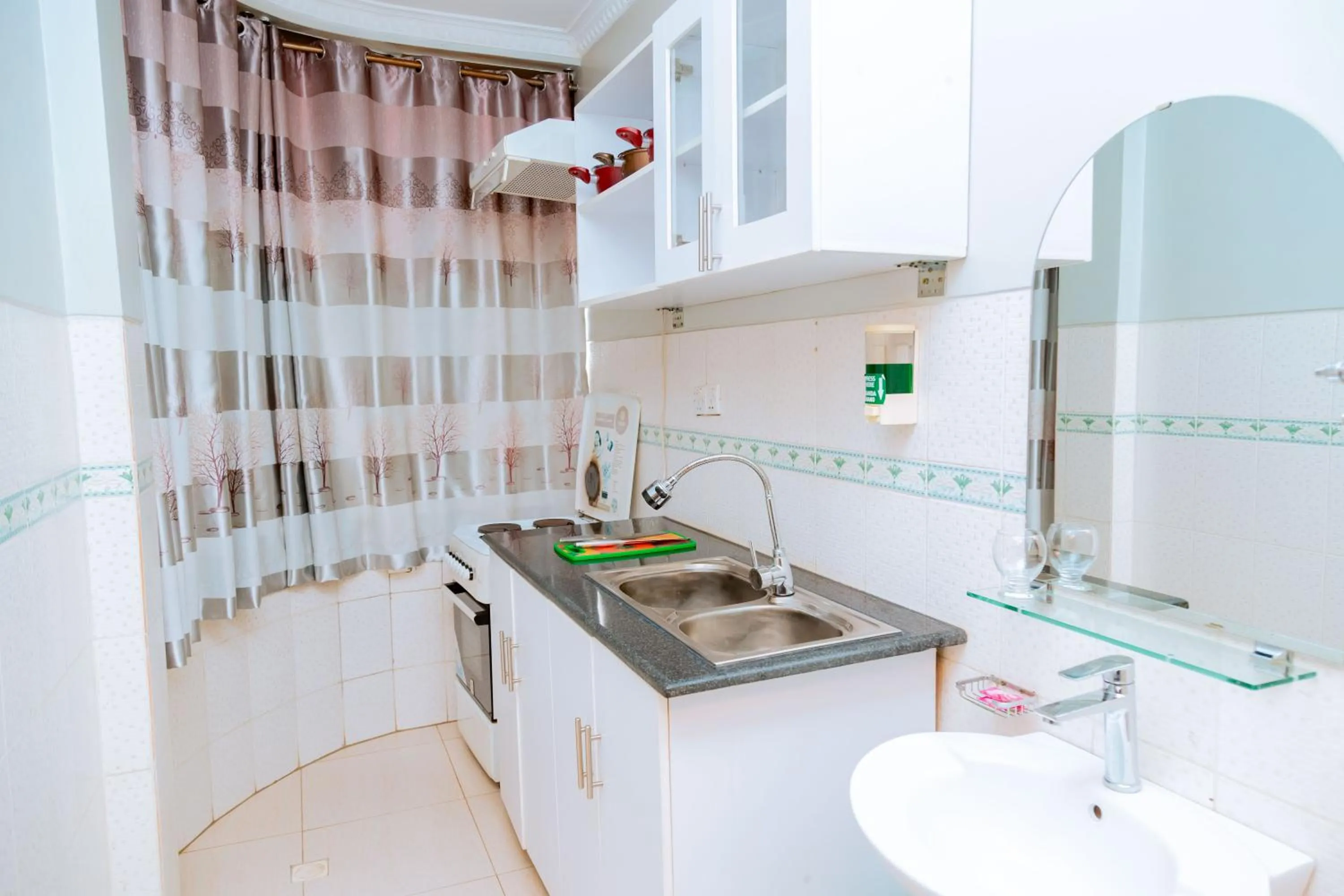 stove in Five to Five Hotel