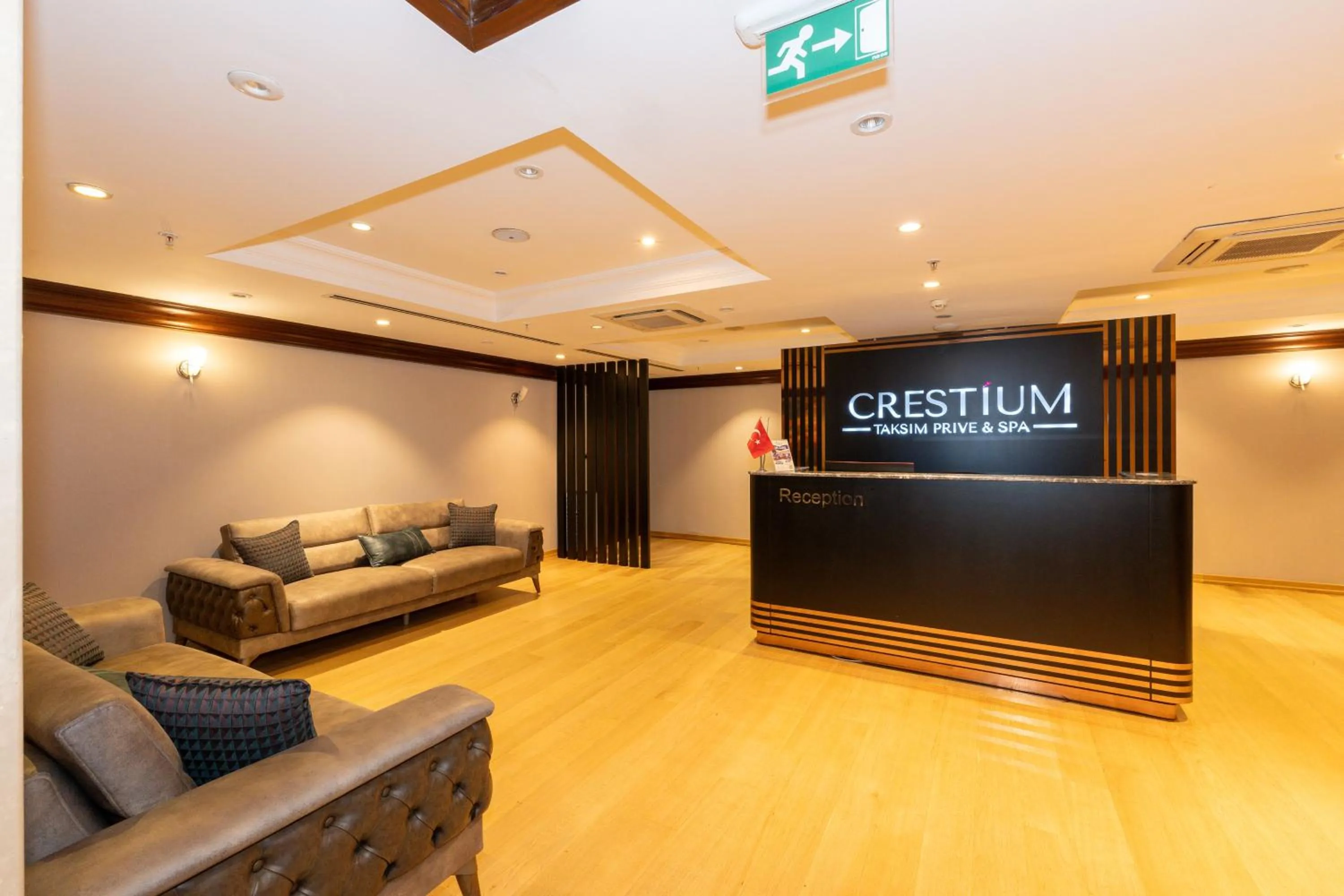Lobby or reception in Crestium Taksim Prive & Spa
