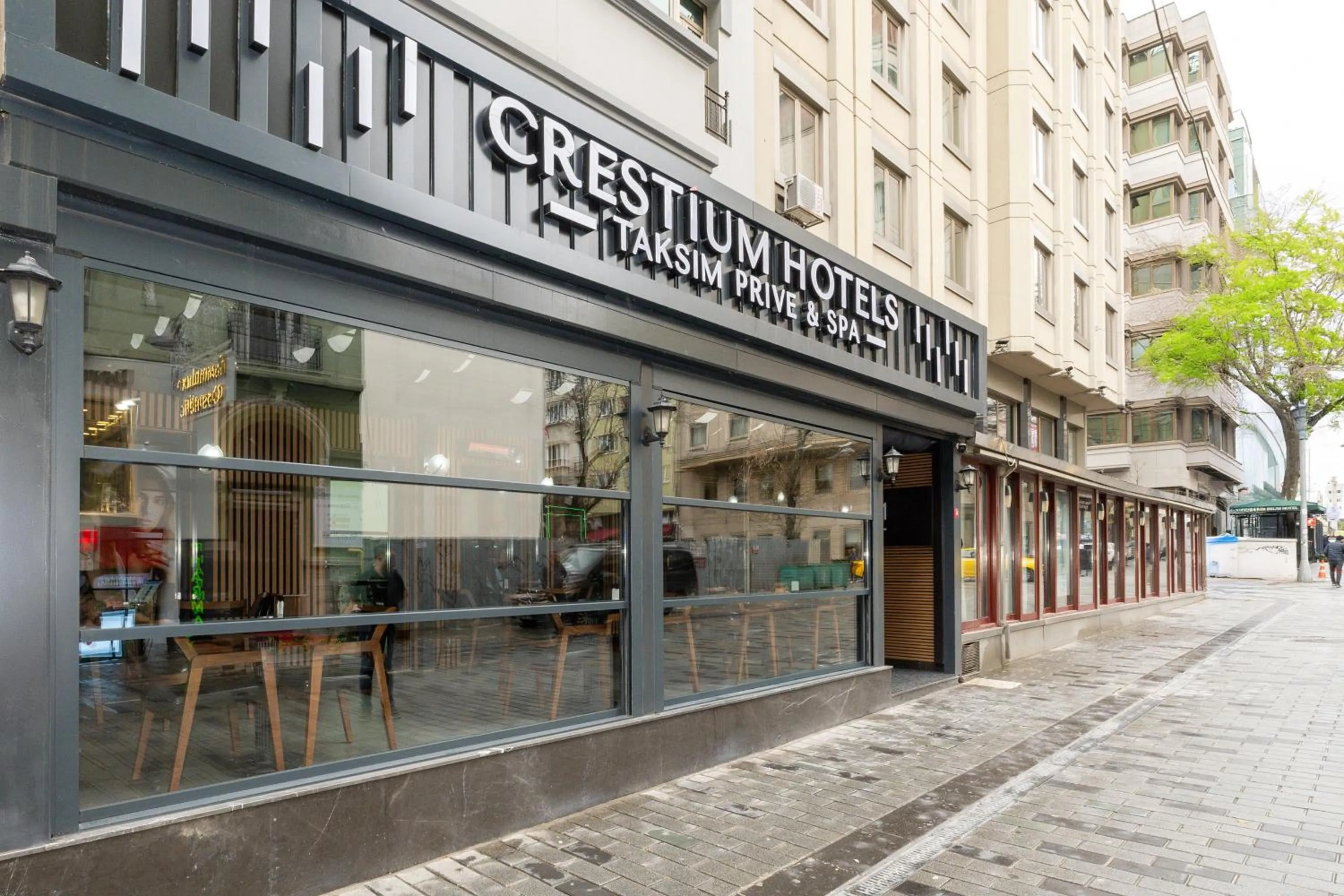 Restaurant/places to eat in Crestium Taksim Prive & Spa