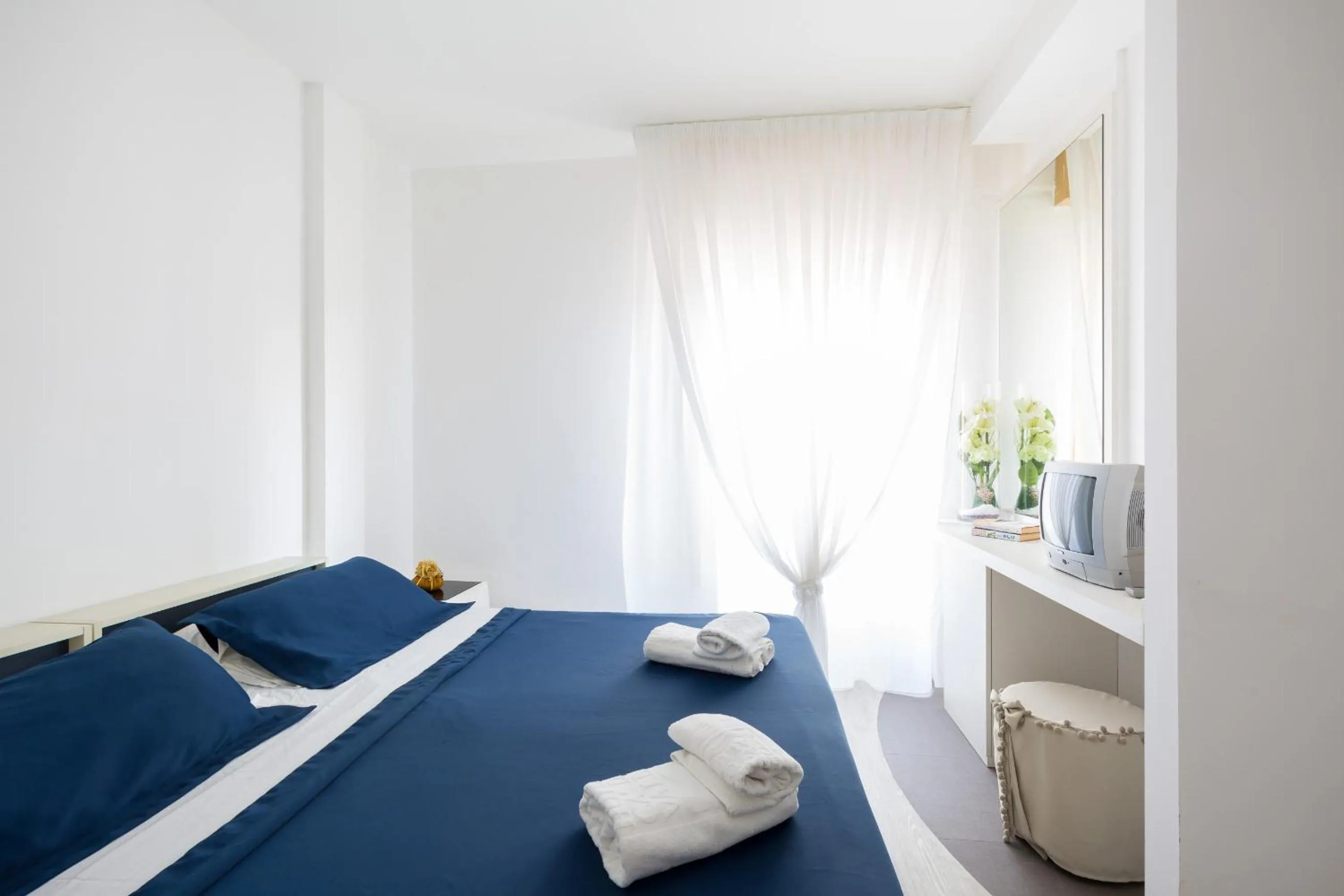 Bedroom, Bed in Hotel Cavallino Bianco