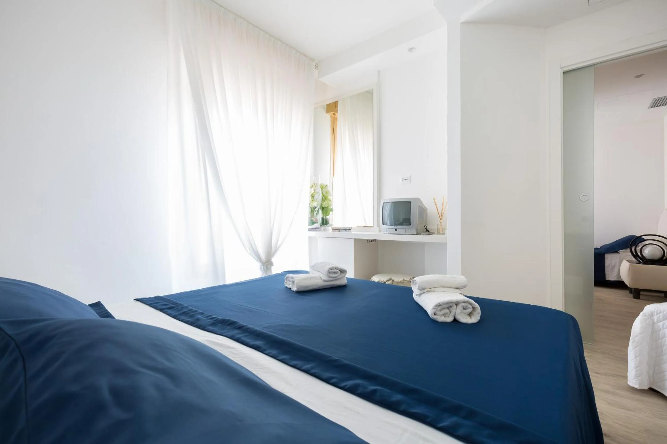 Bedroom, Bed in Hotel Cavallino Bianco